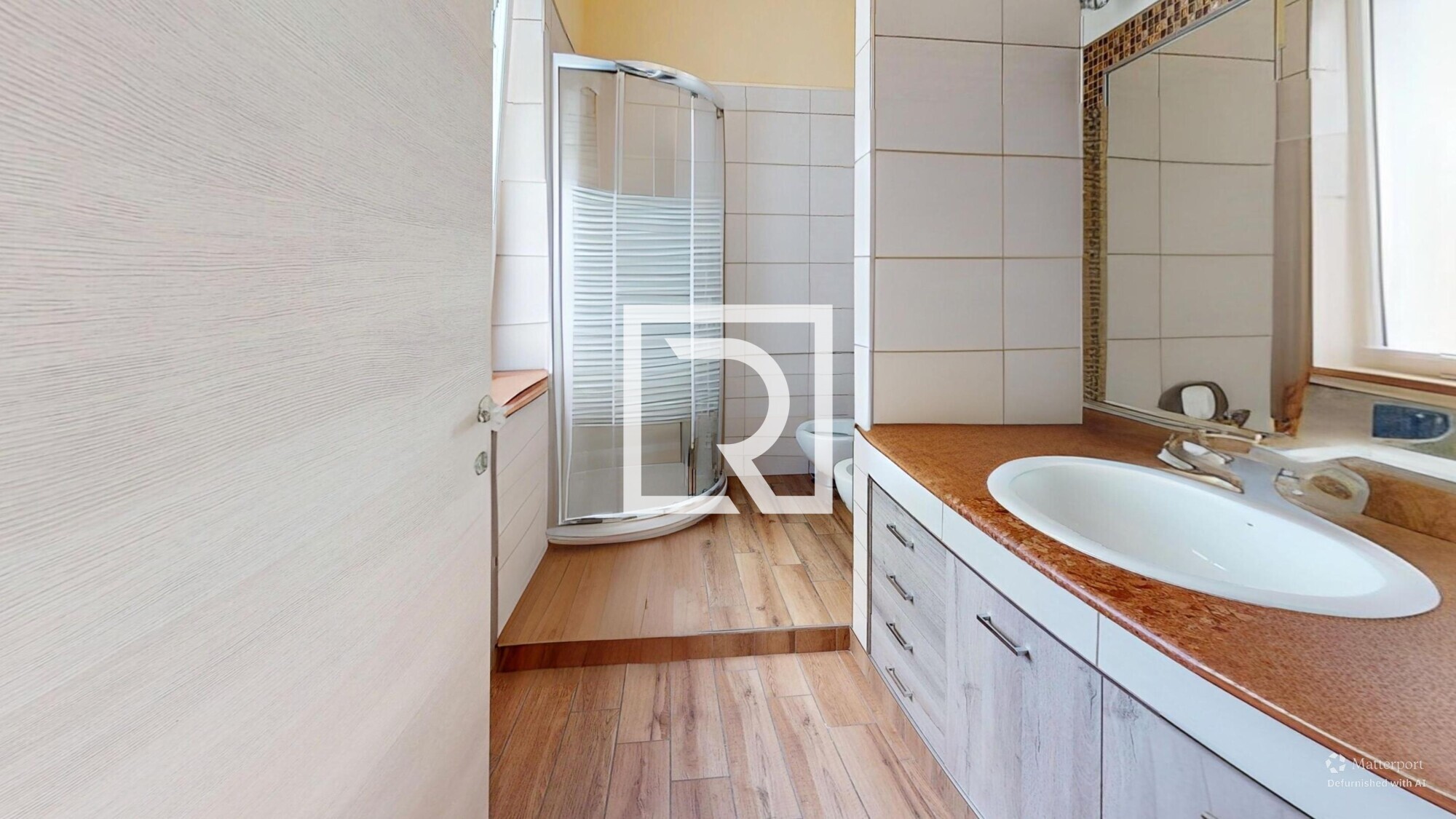Senza-titolo-Bathroom-Defurnished