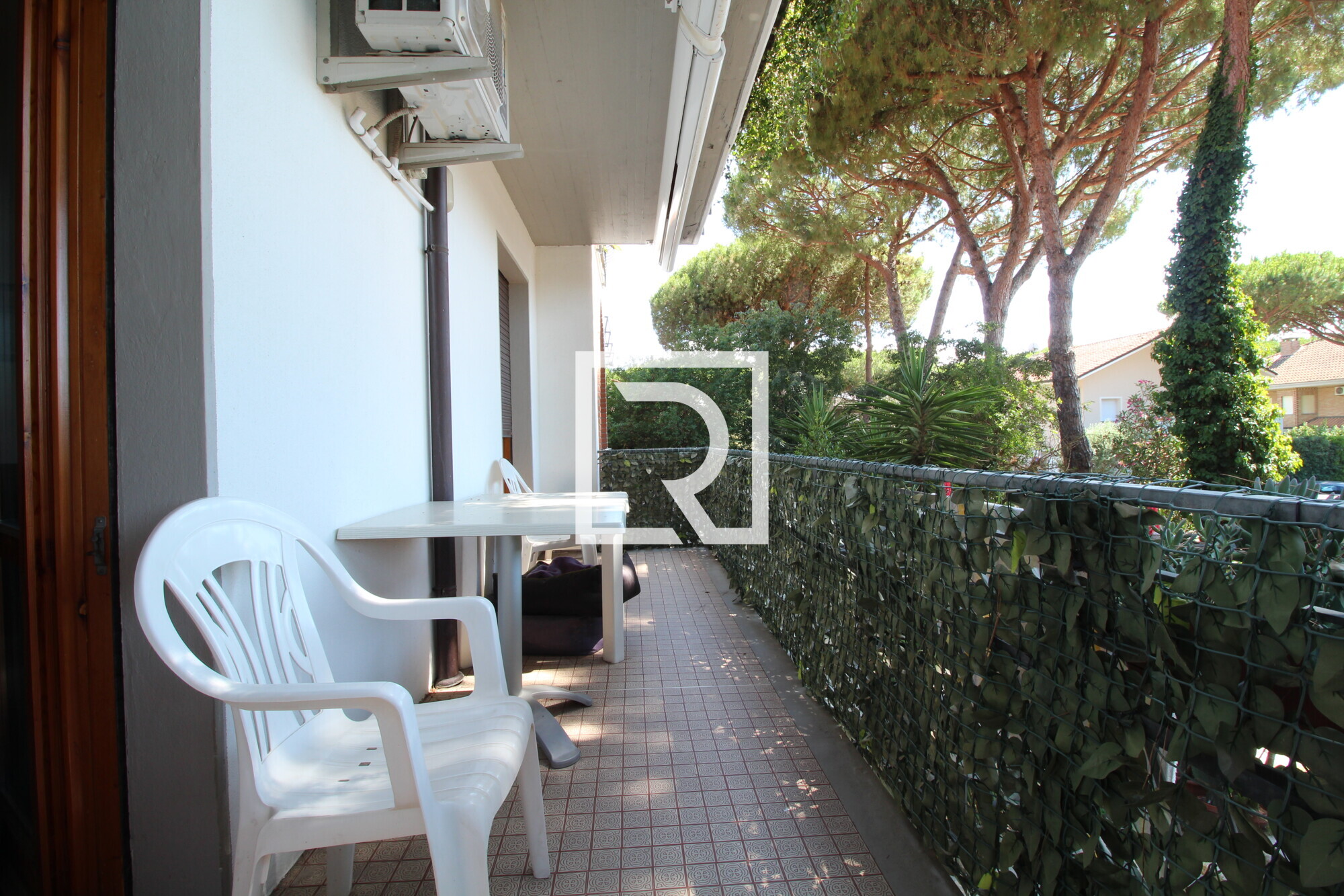 TERRAZZO FRONTE