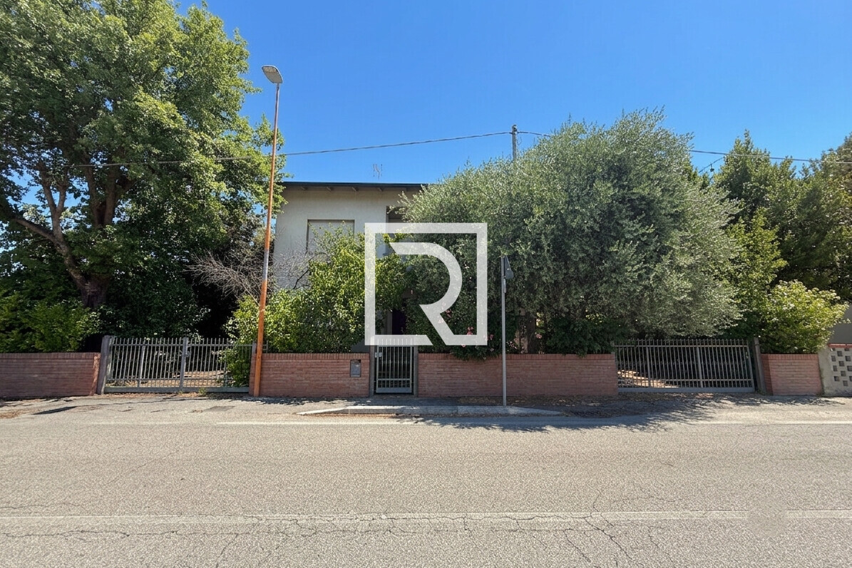 ESTERNO1