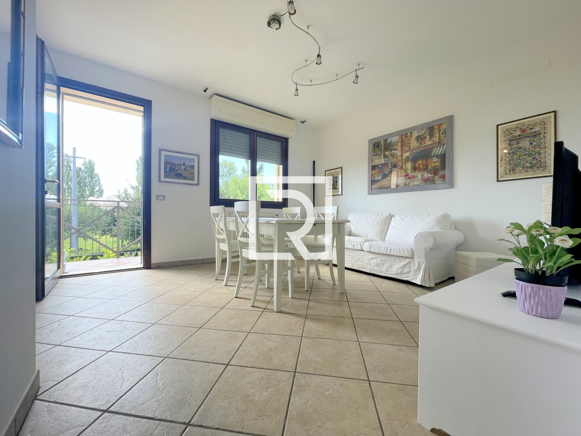 GHIBULLO-001