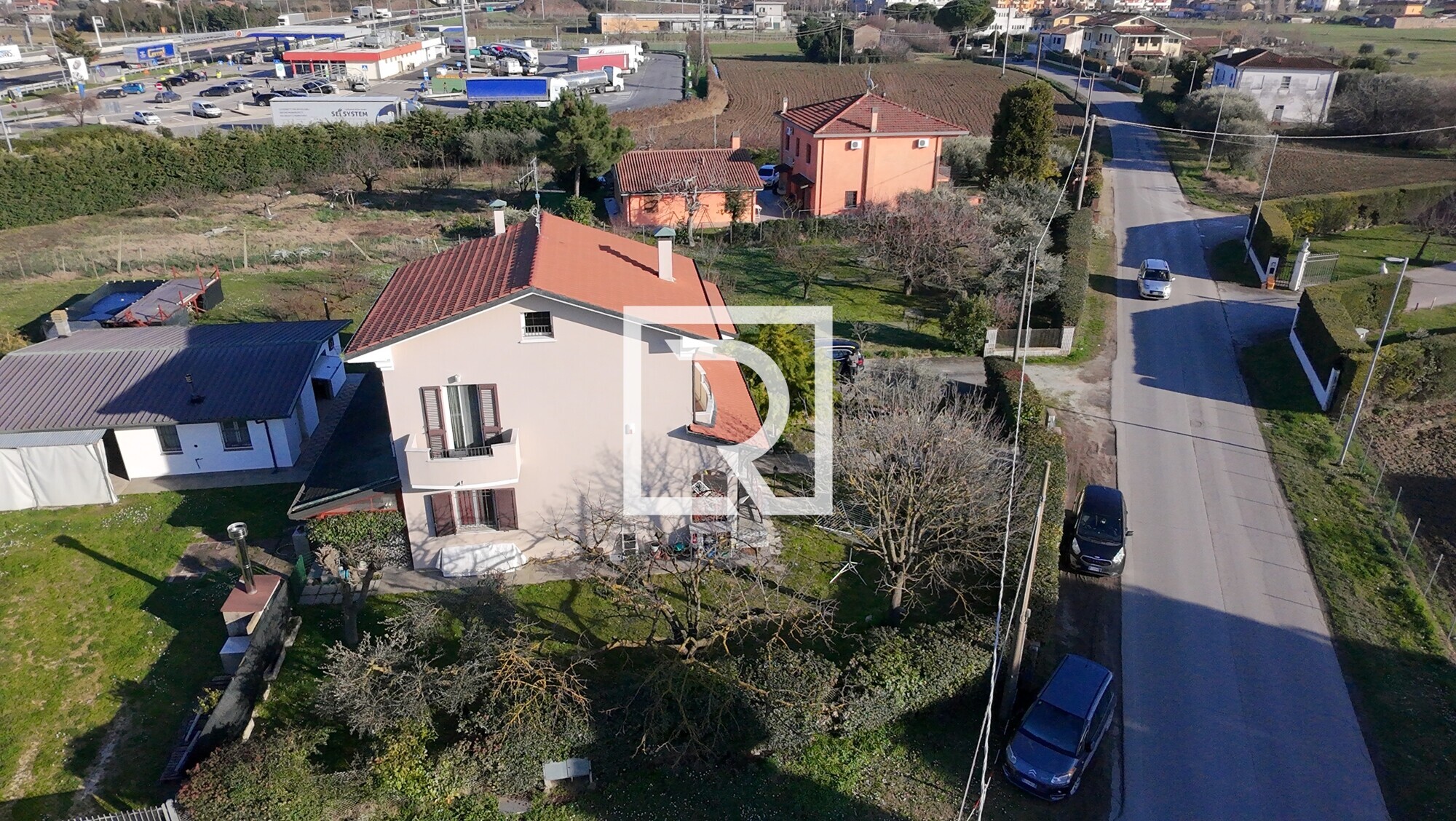 dji_fly_20260213_152534_0252_1771004640862_photo_beautify 3