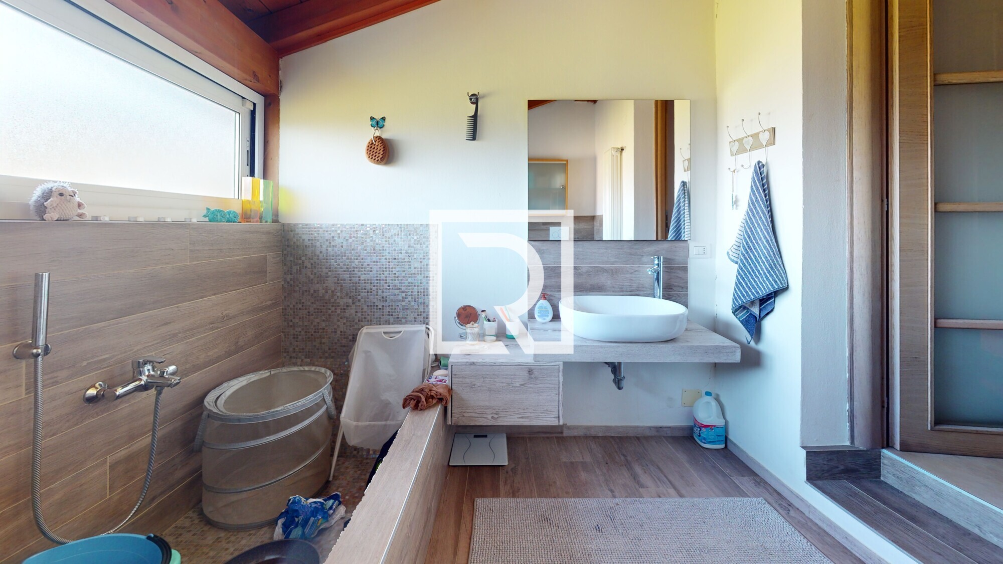 Bathroom (2)