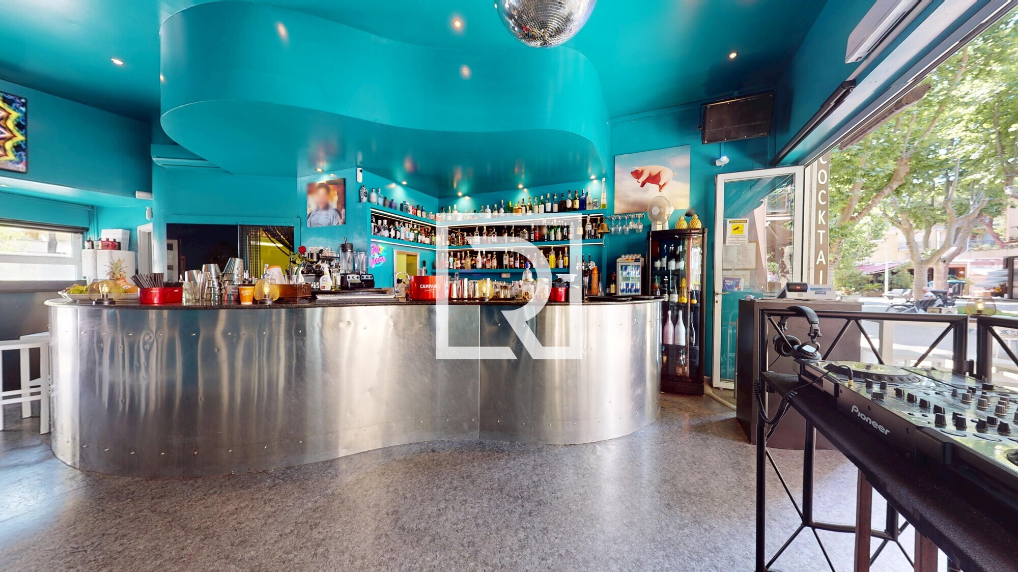 Caffe-Madrid-07062026_193358