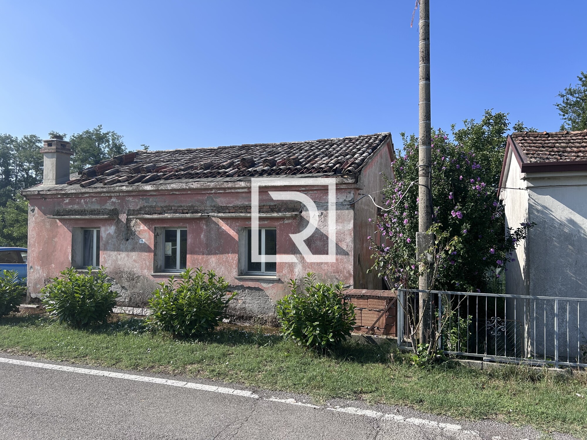 FRONTE