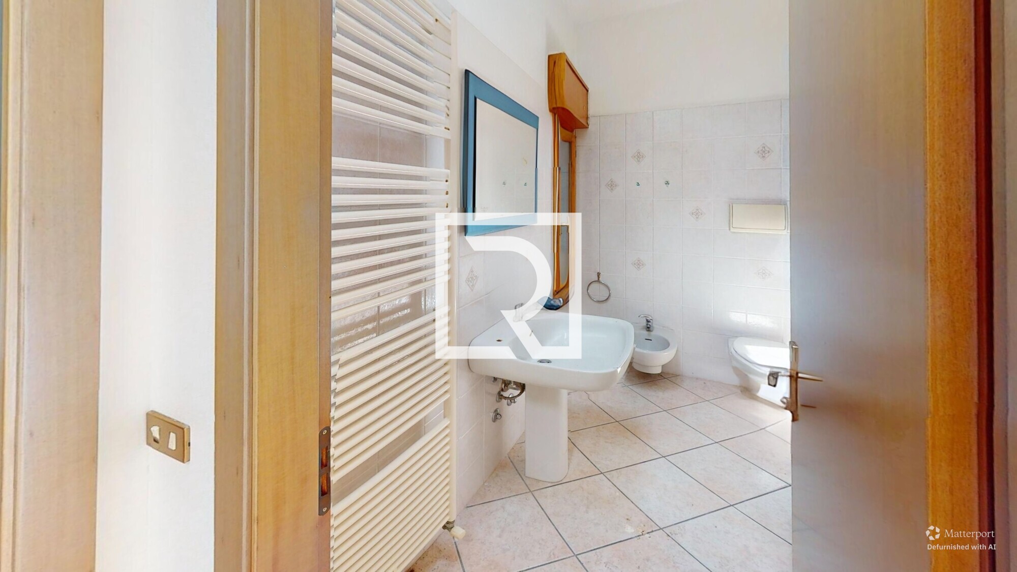 Bathroom-Defurnished