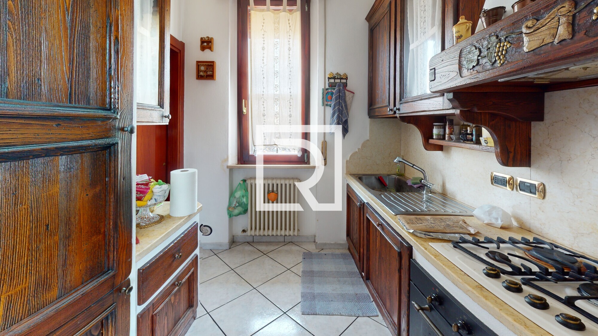 Kitchen (2)