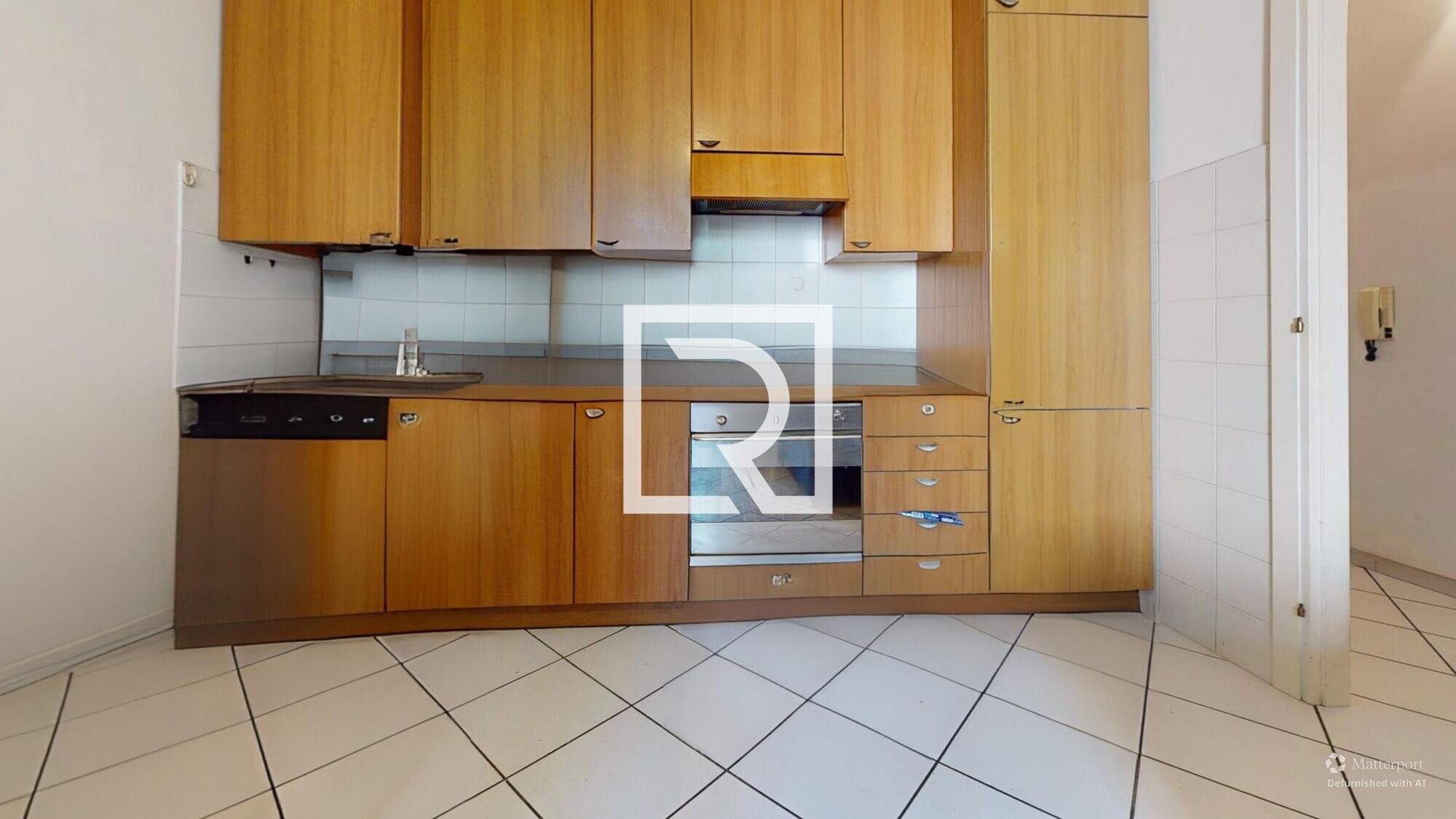 Kitchen-Defurnished (1)