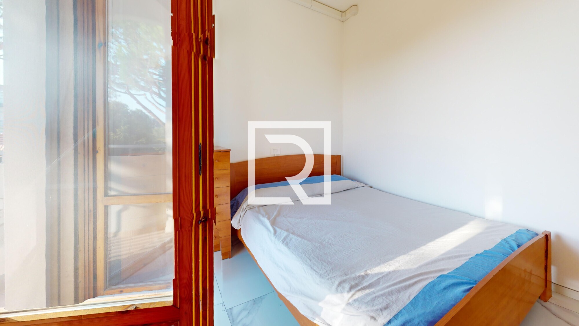 Triplo-porto-Bedroom 1