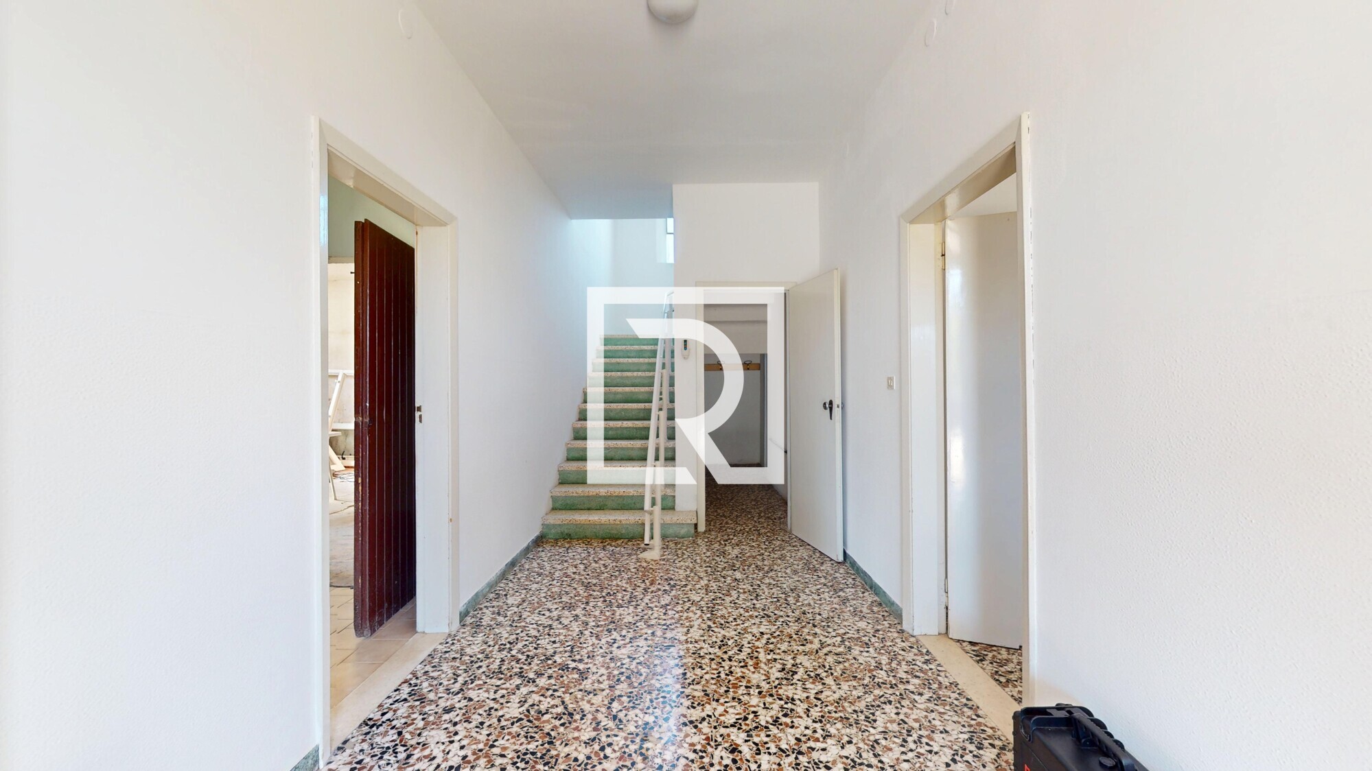 Villa-con-terreno--08212026_095702