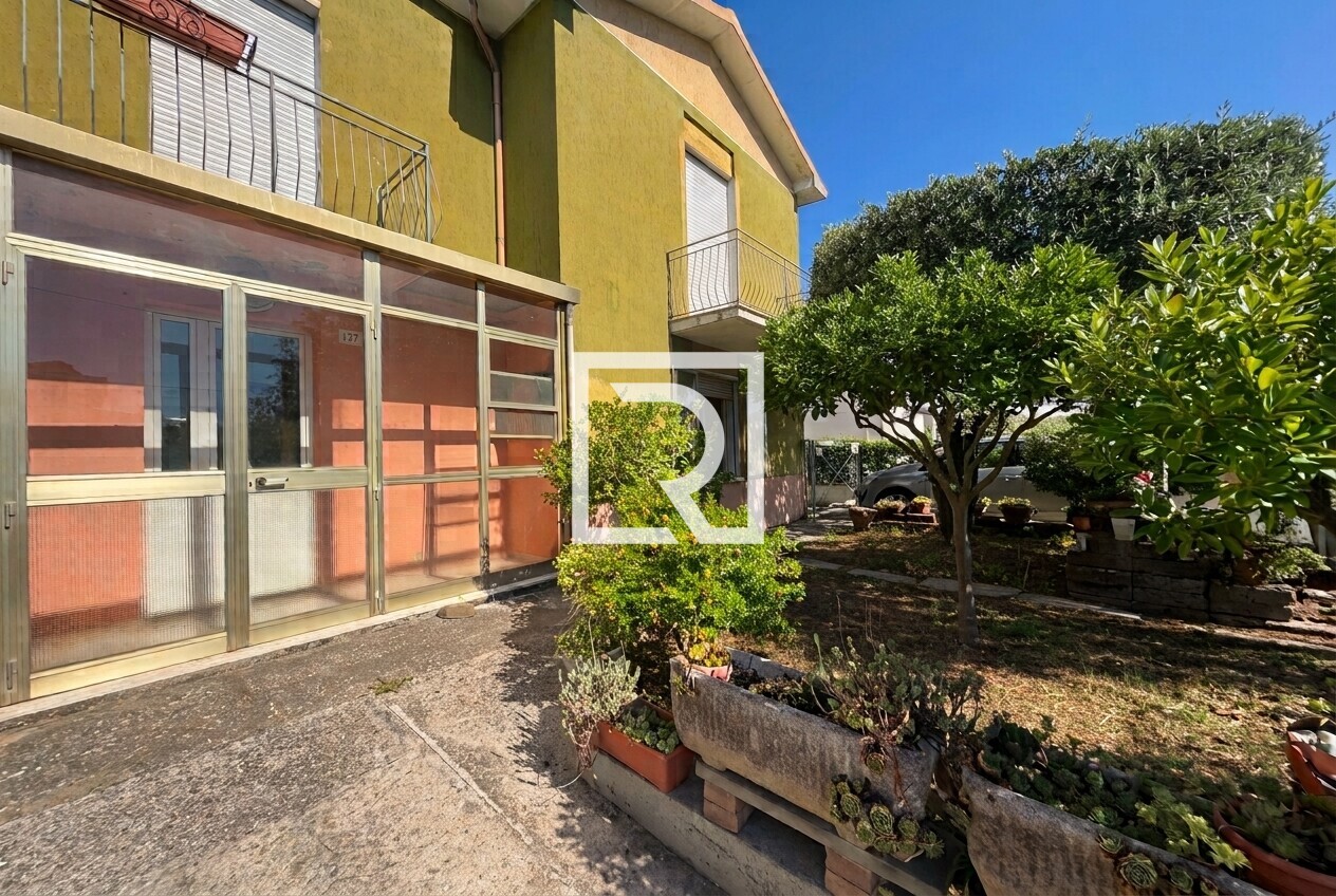 ESTERNO1