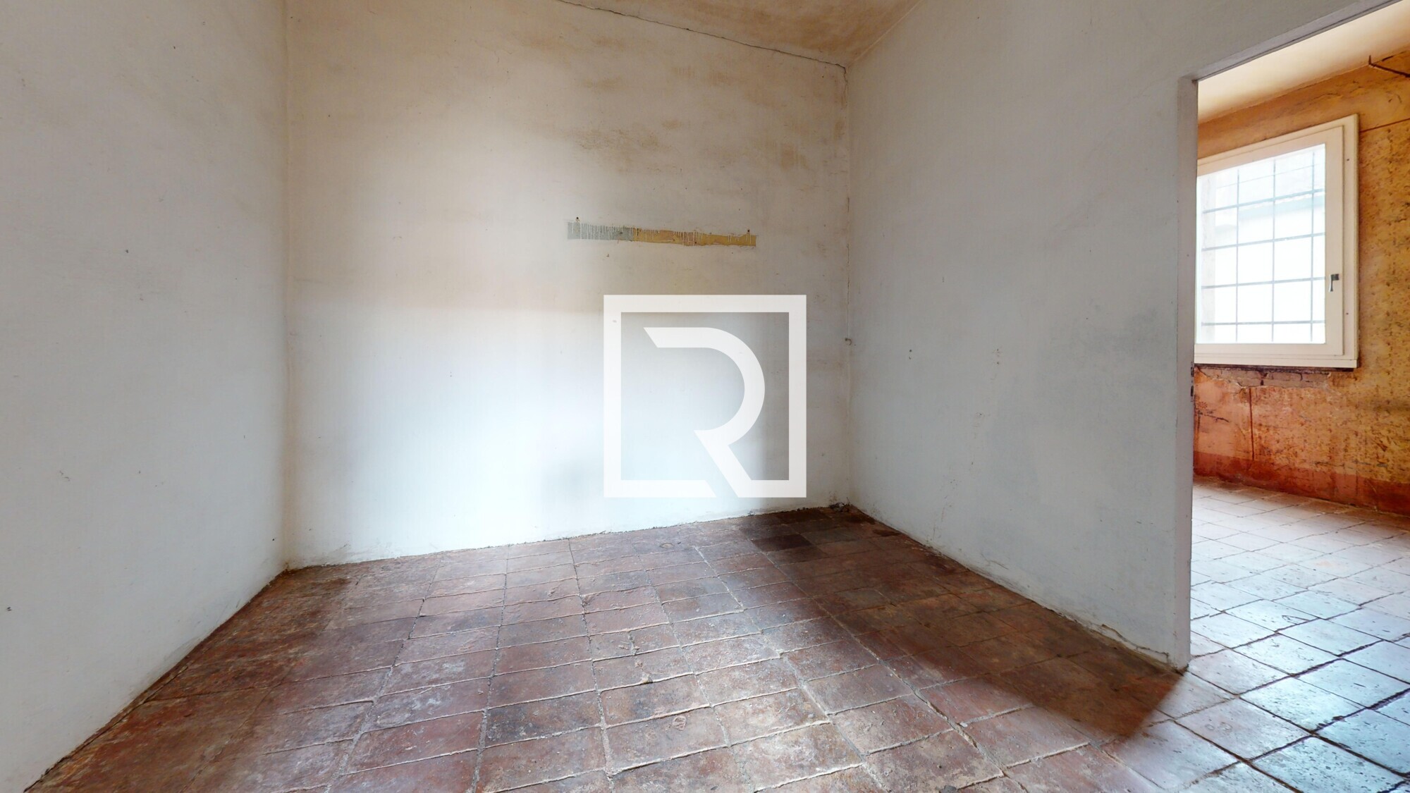 Ristorante-con-casa-e-700-mq-di-terreno-Bedroom 8