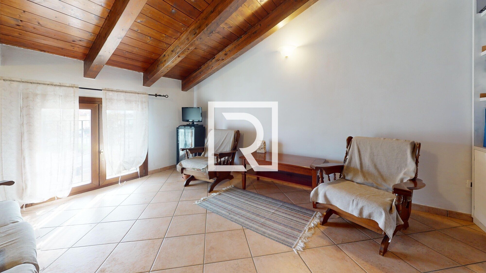 Via-Vicolo-Vecchio-4b-Madonna-dellAlbero-Living-Room 3