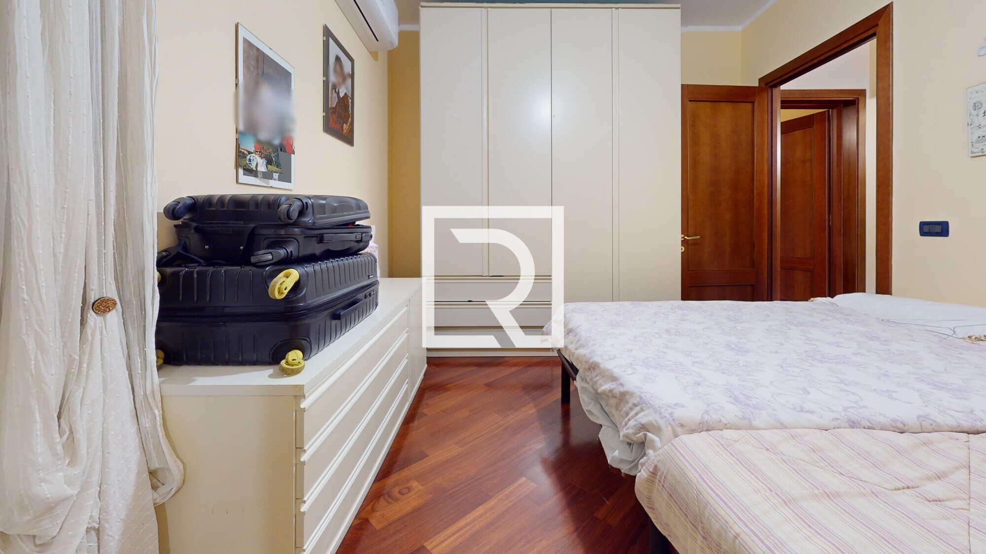 Via-Vicolo-Vecchio-4b-Madonna-dellAlbero-Bedroom