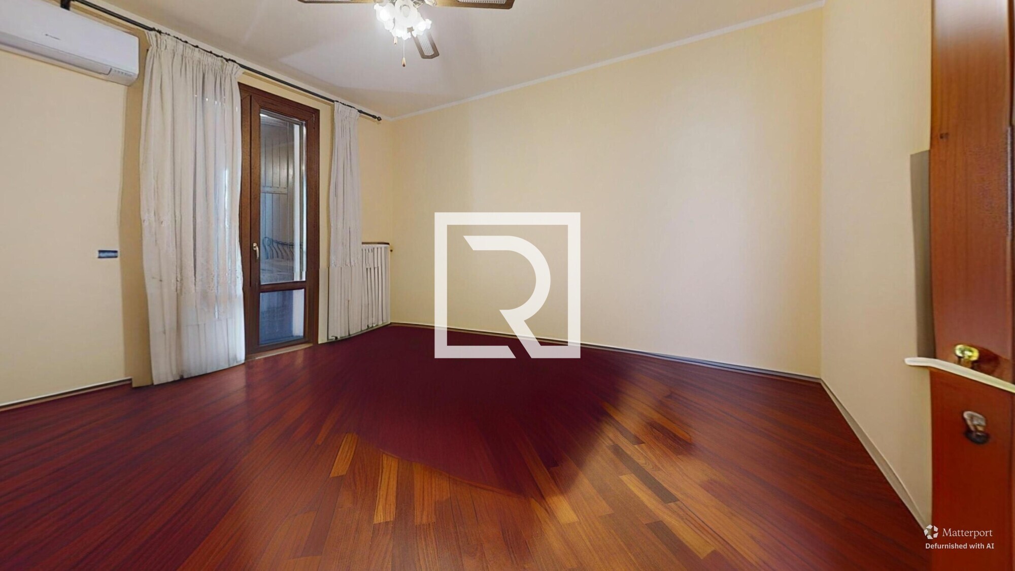 Via-Vicolo-Vecchio-4b-Madonna-dellAlbero-Bedroom-Defurnished 1