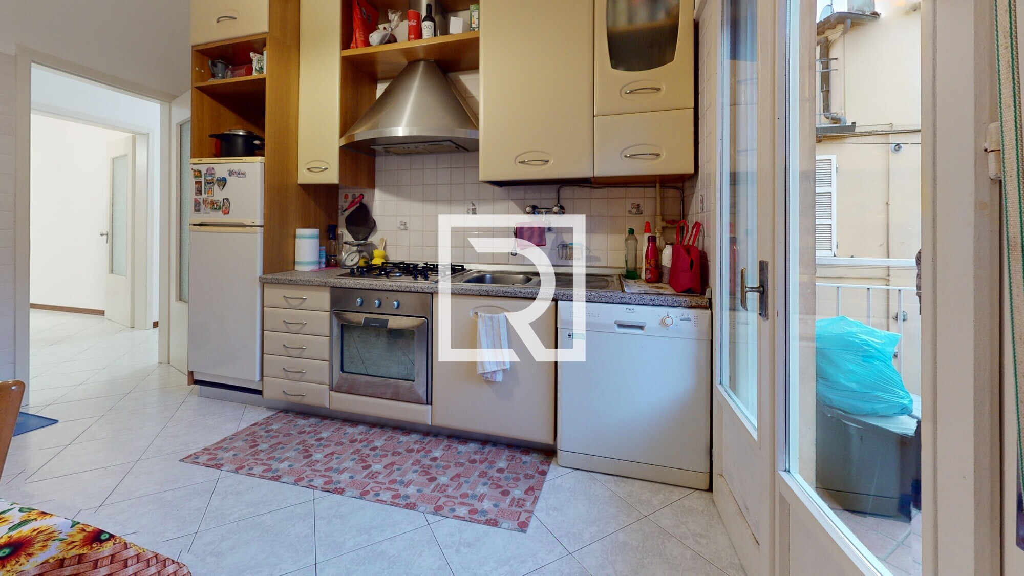 APPARTAMENTO-TRILOCALE-PIANO-PRIMO-Kitchen