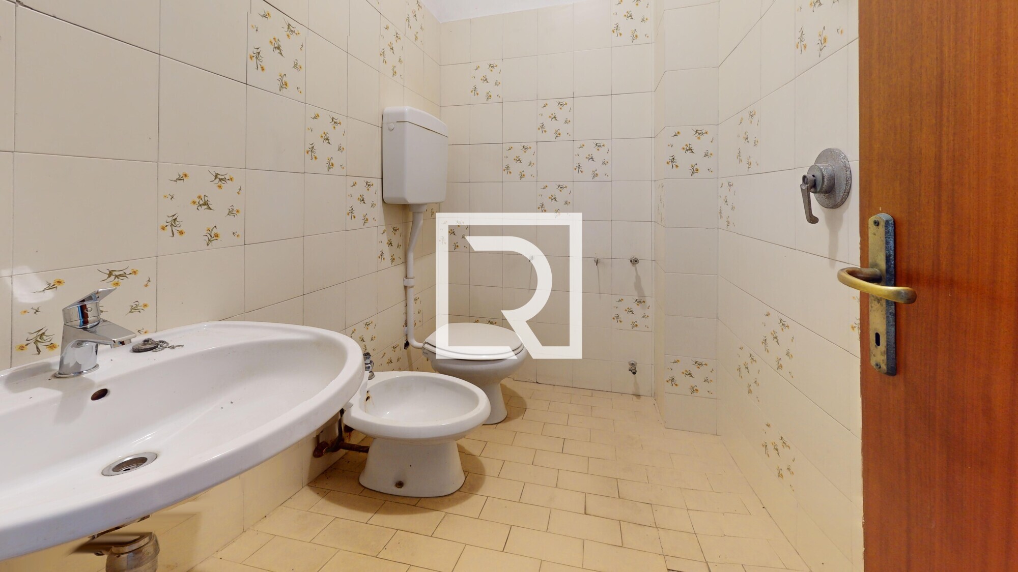 38-Via-Giuseppe-Garibaldi-Bathroom