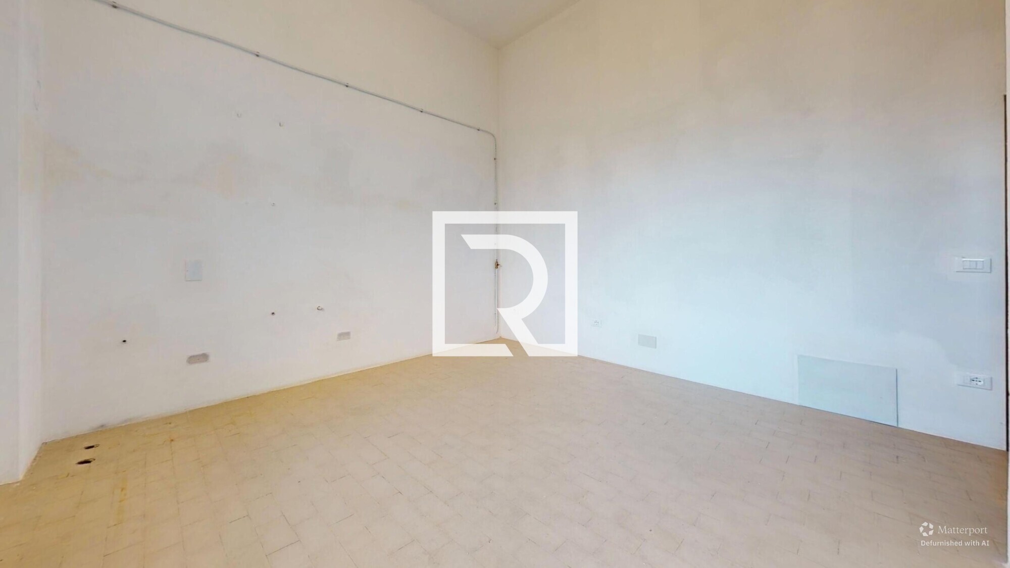 -42-Via-Giuseppe-Garibaldi-Bedroom-Defurnished 3