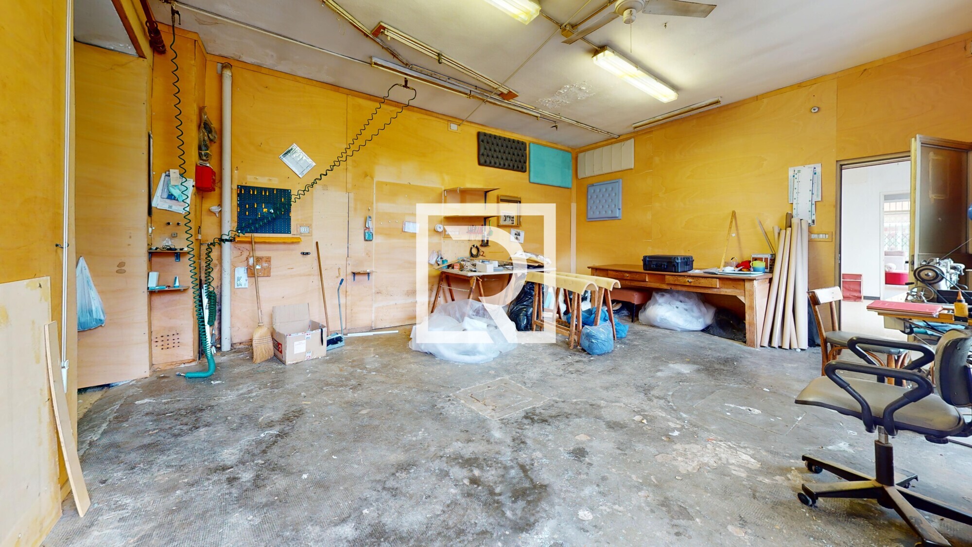 14-Piazza-Antonio-Gramsci-Bedroom