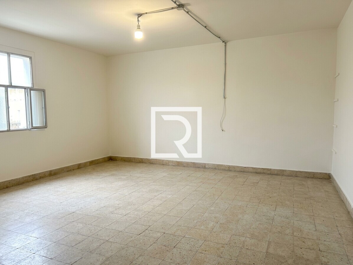 garage via sirotti vuoto