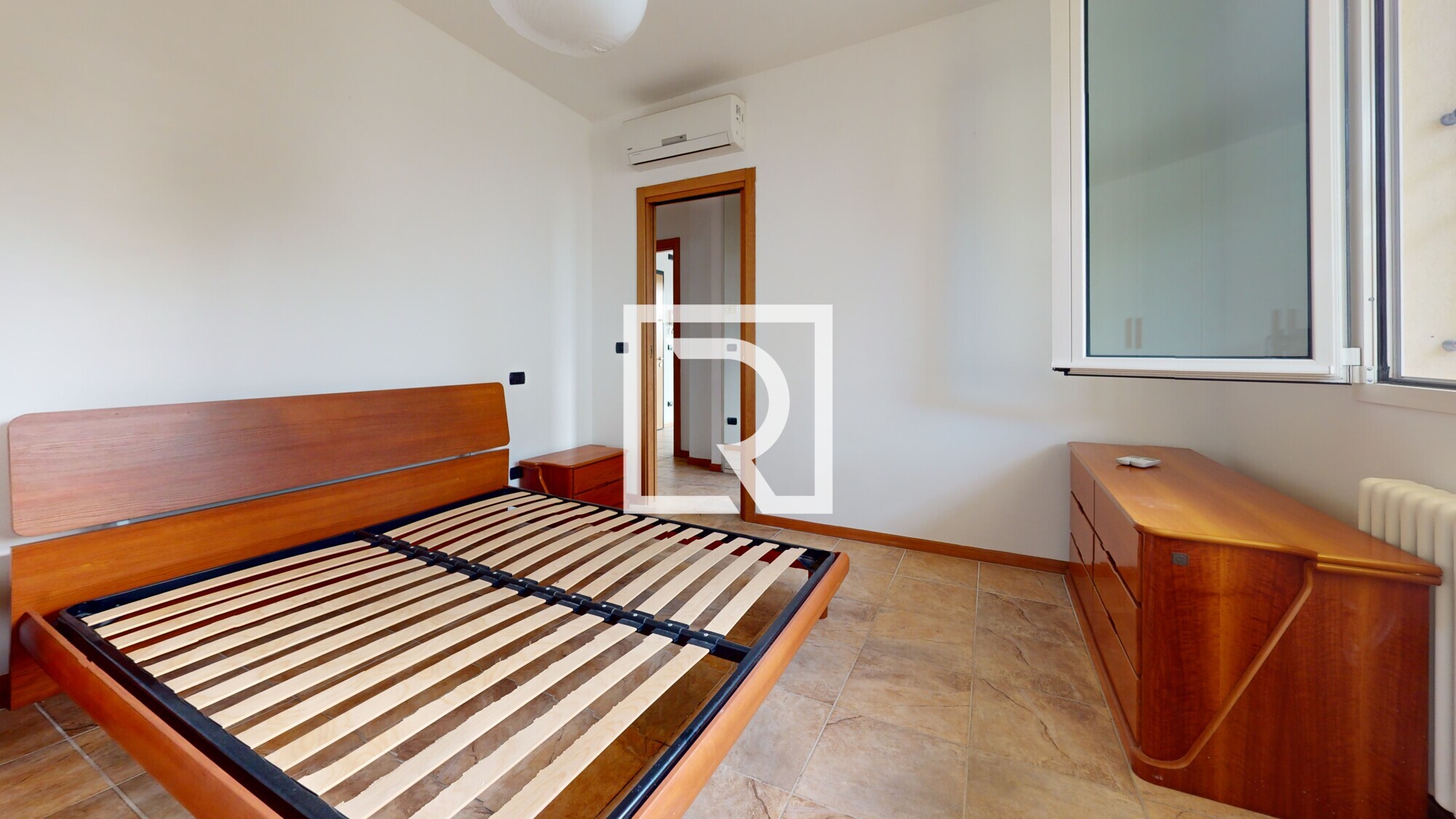 Bedroom (13)