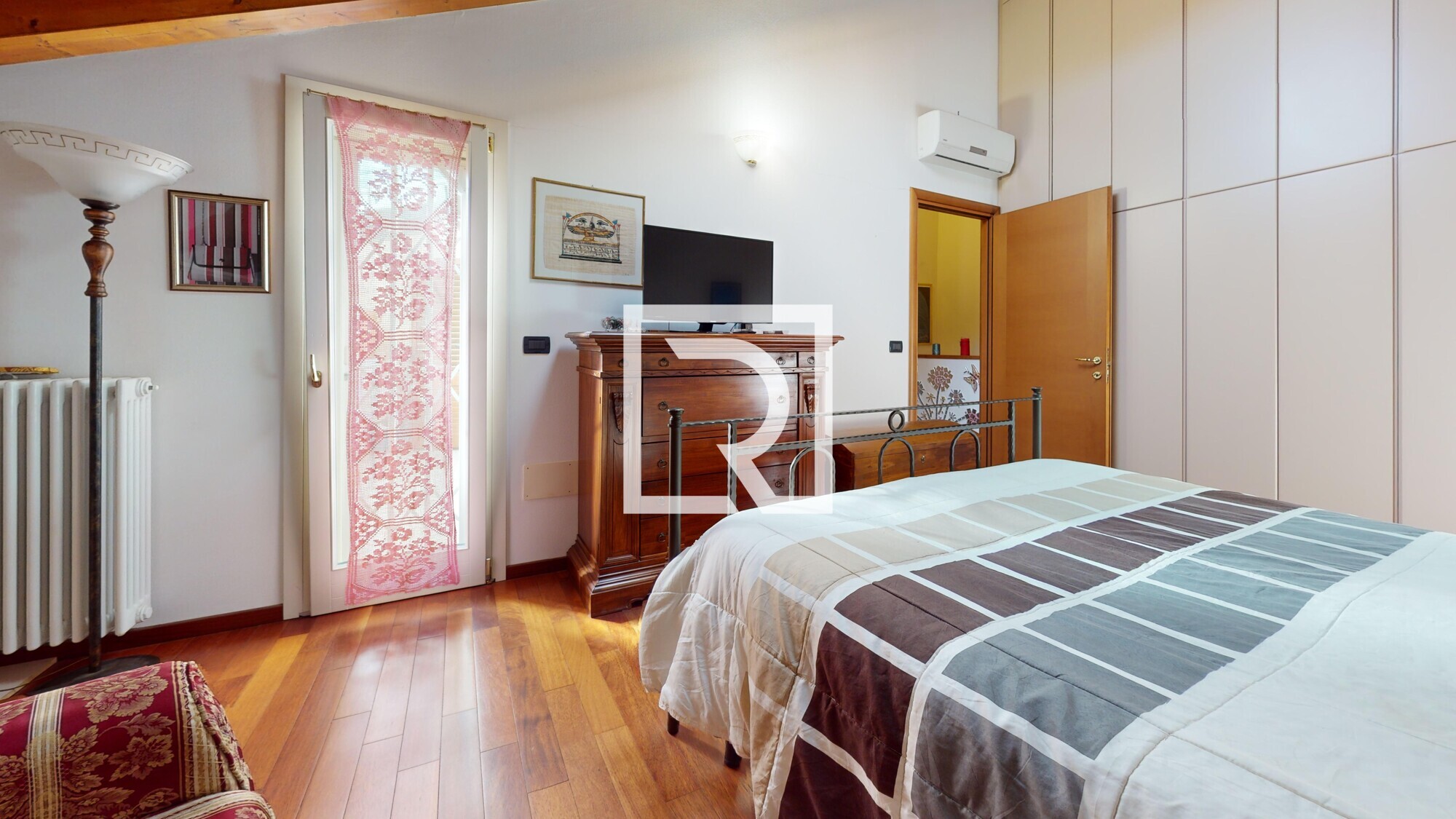 Appartamento-Corso-Giuseppe-Mazzini--Bedroom 2