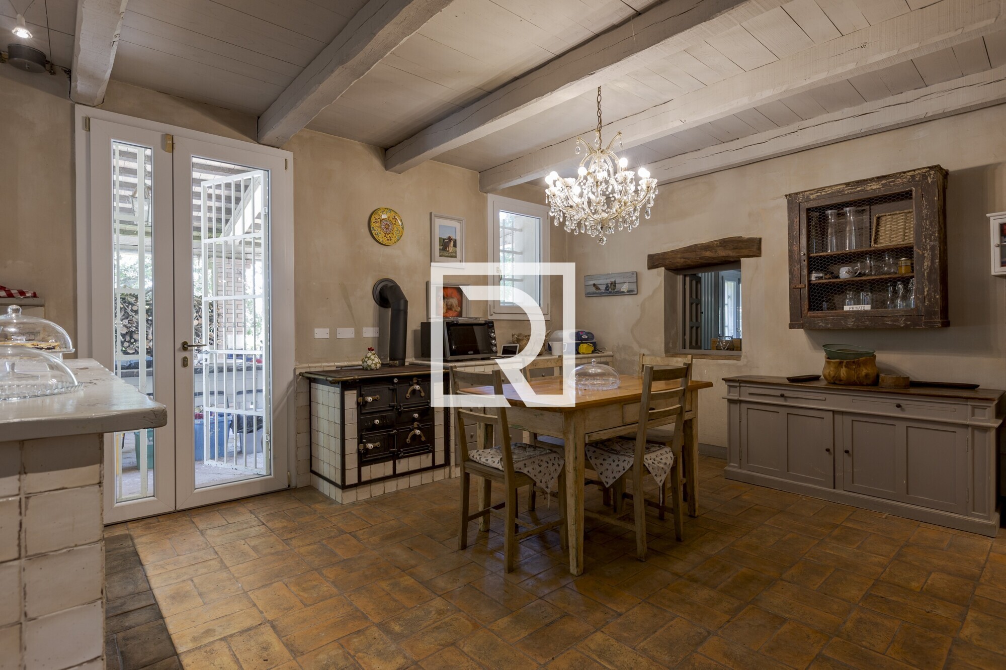 Cucina verso il giardino