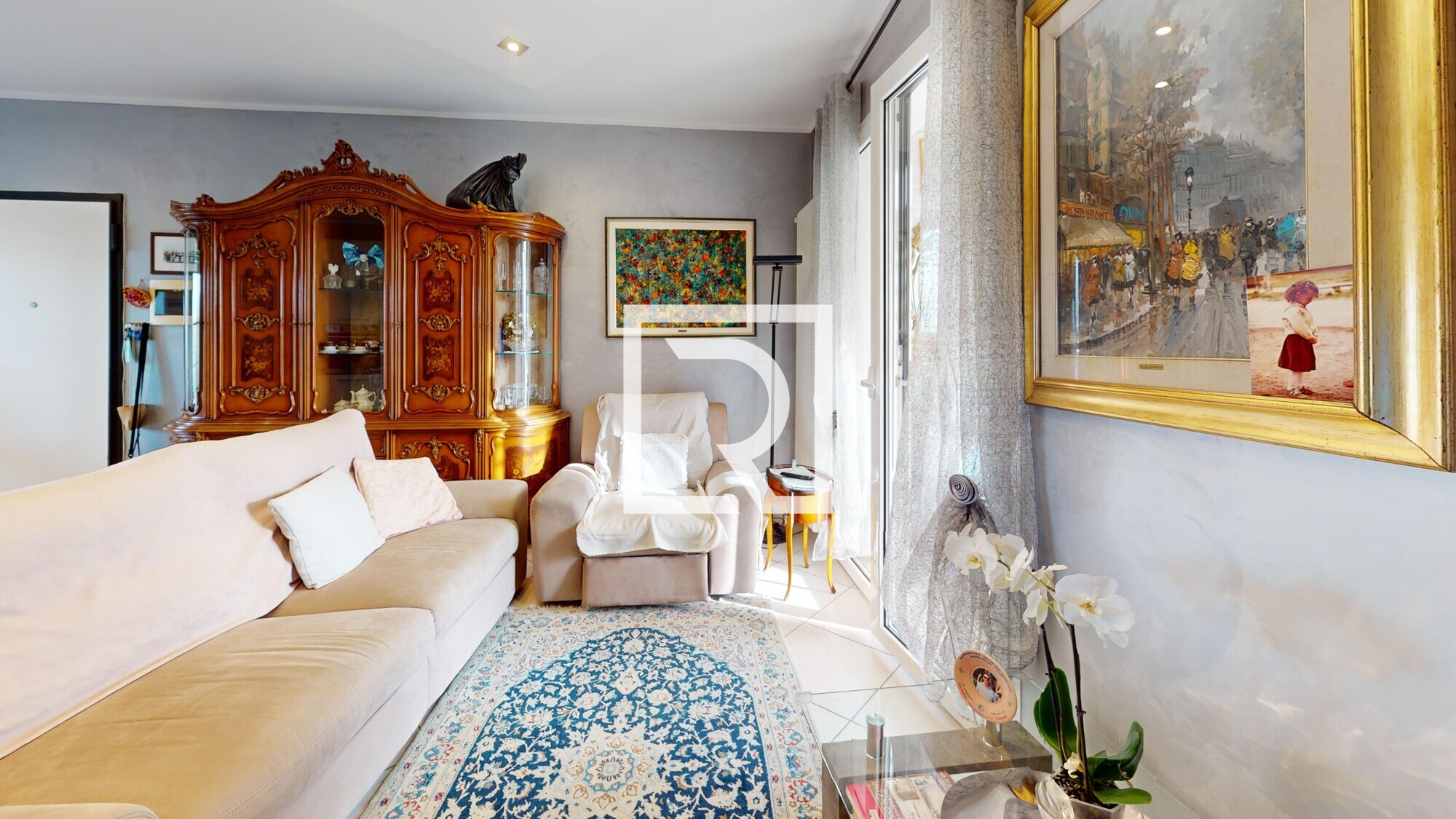 Marco-Polo-20-Q-Living-Room