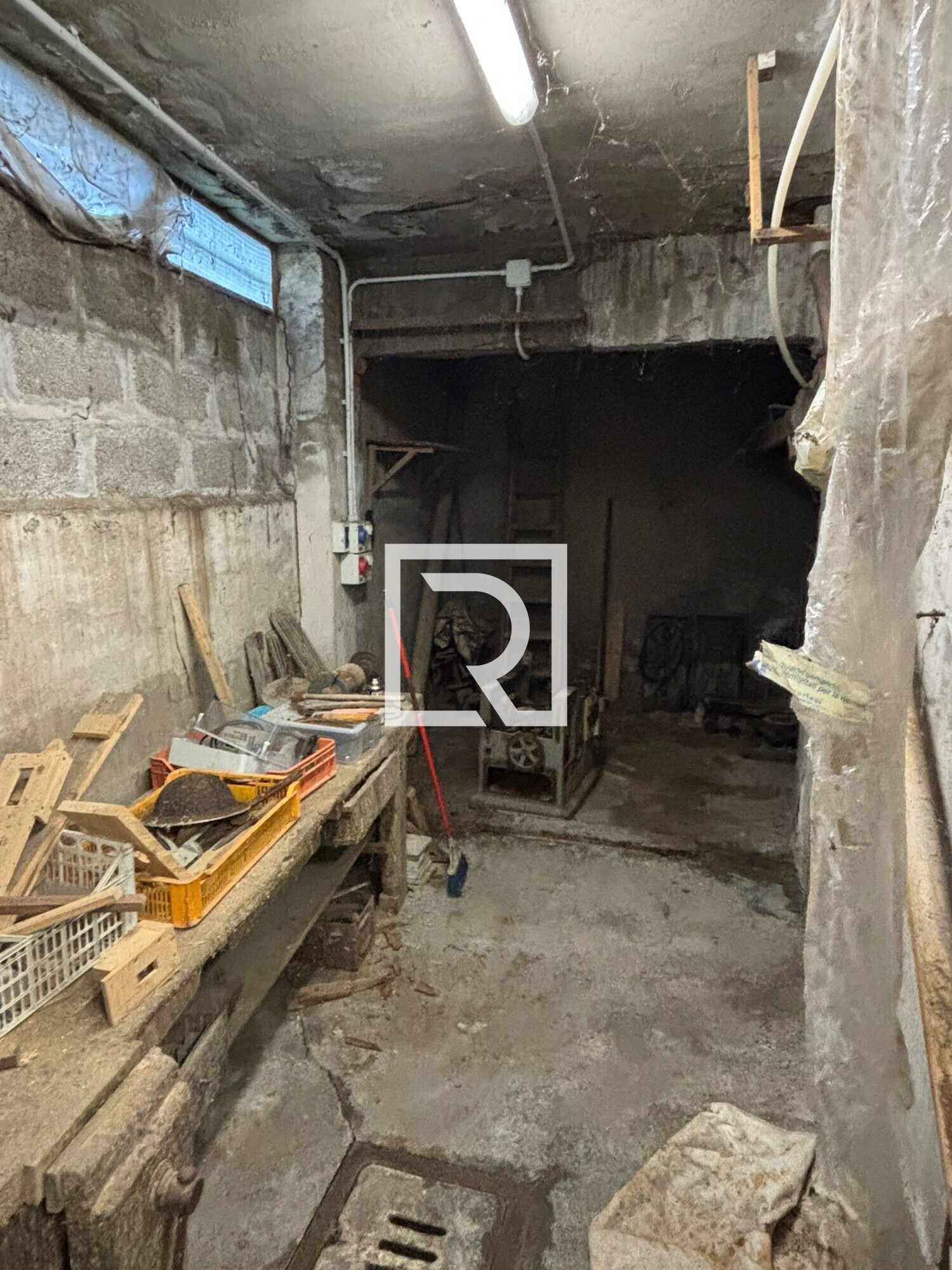 307a75bb-01ab-41e8-9b61-15024de274e4