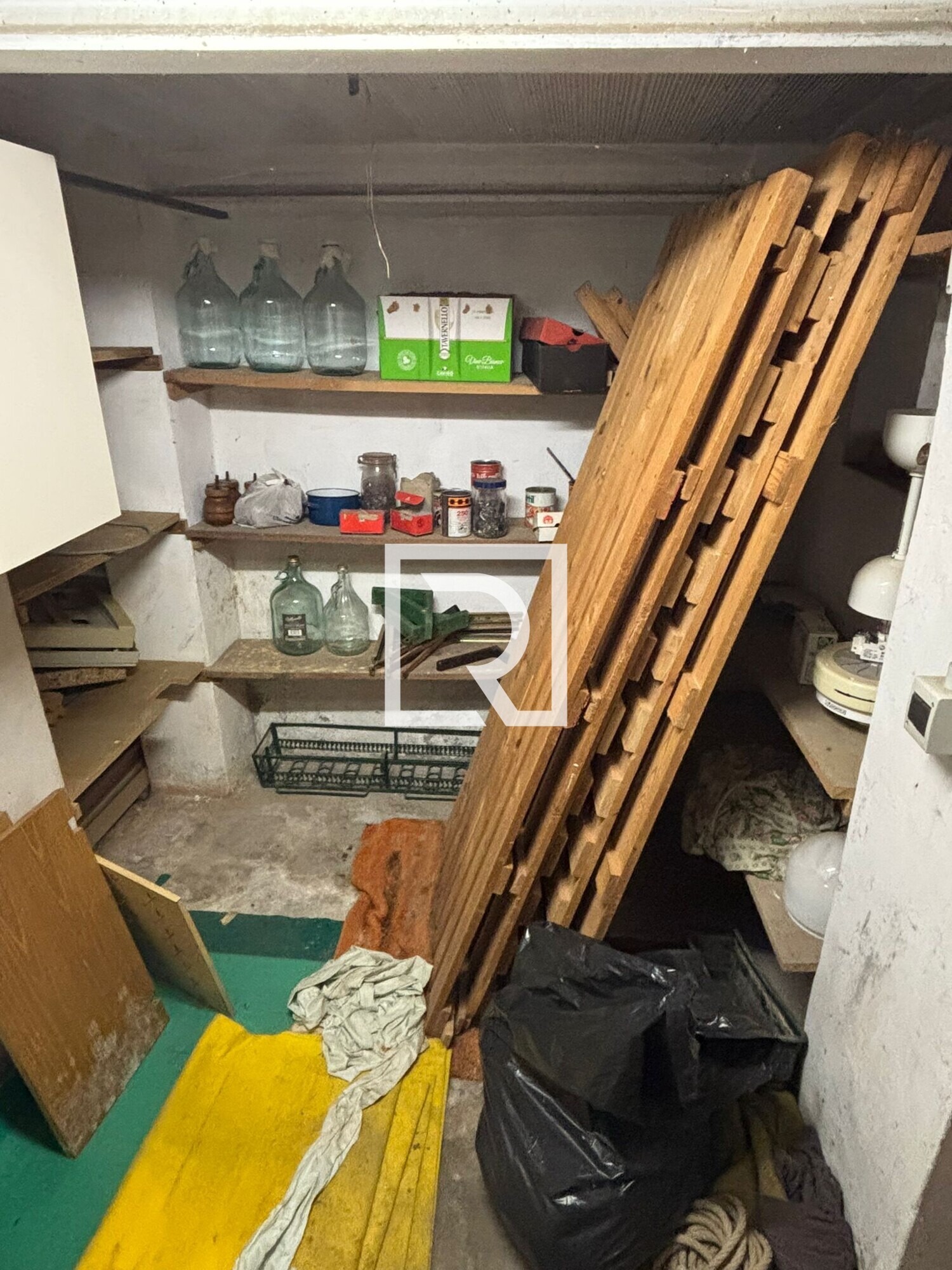 8a37765e-183d-4c4e-b433-2f7a4fce0b02