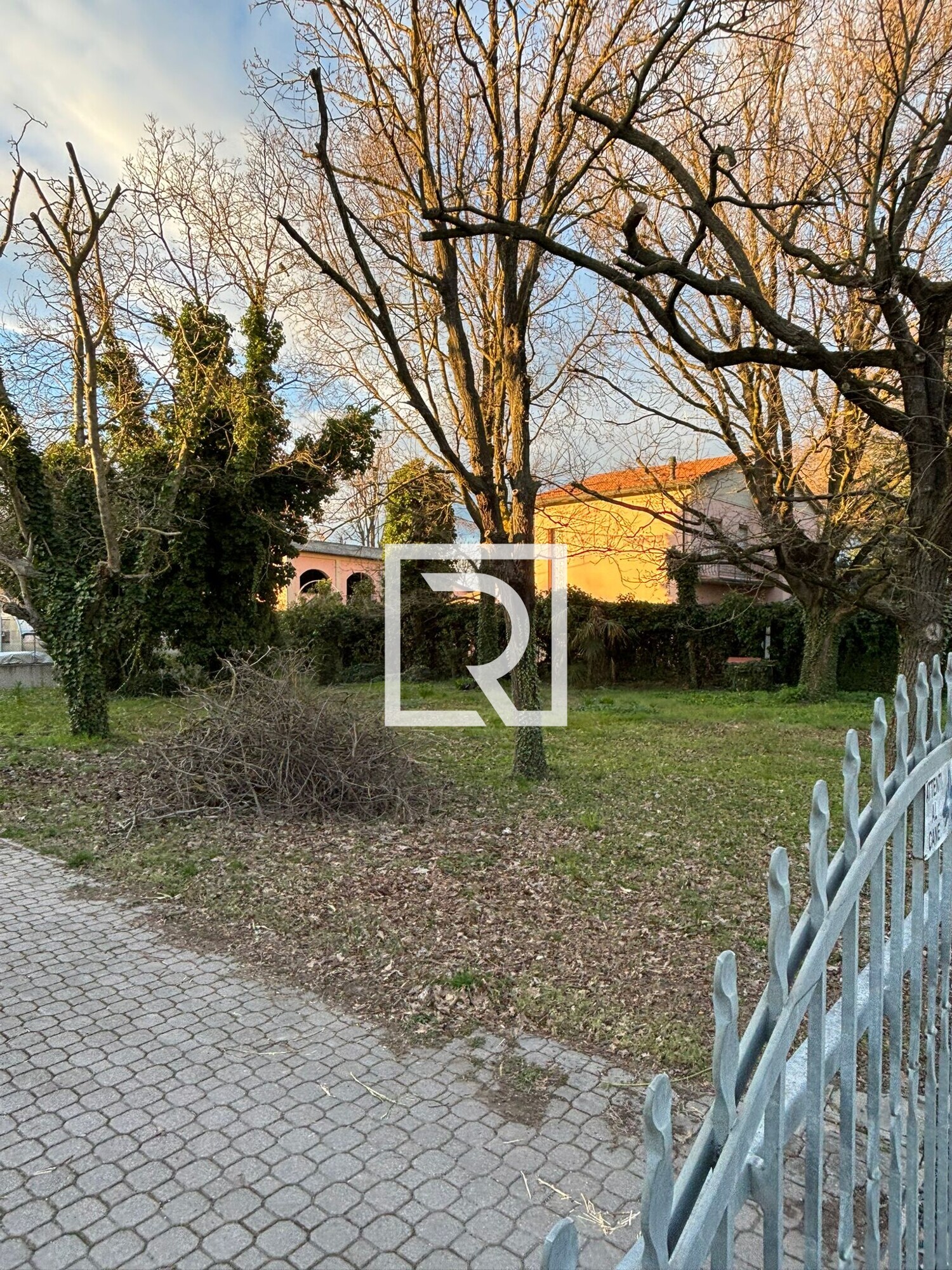 a52efe12-c0a3-4ccc-94f3-00e8f7c65099