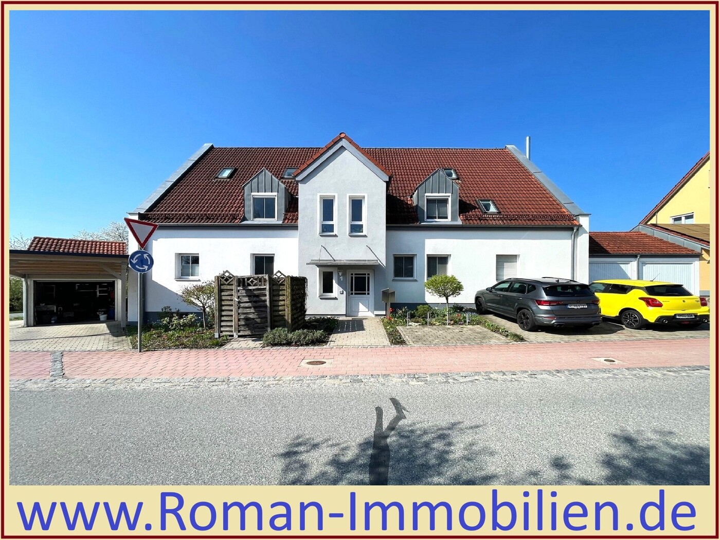 Ansicht - Straßenseite mit Rahmen