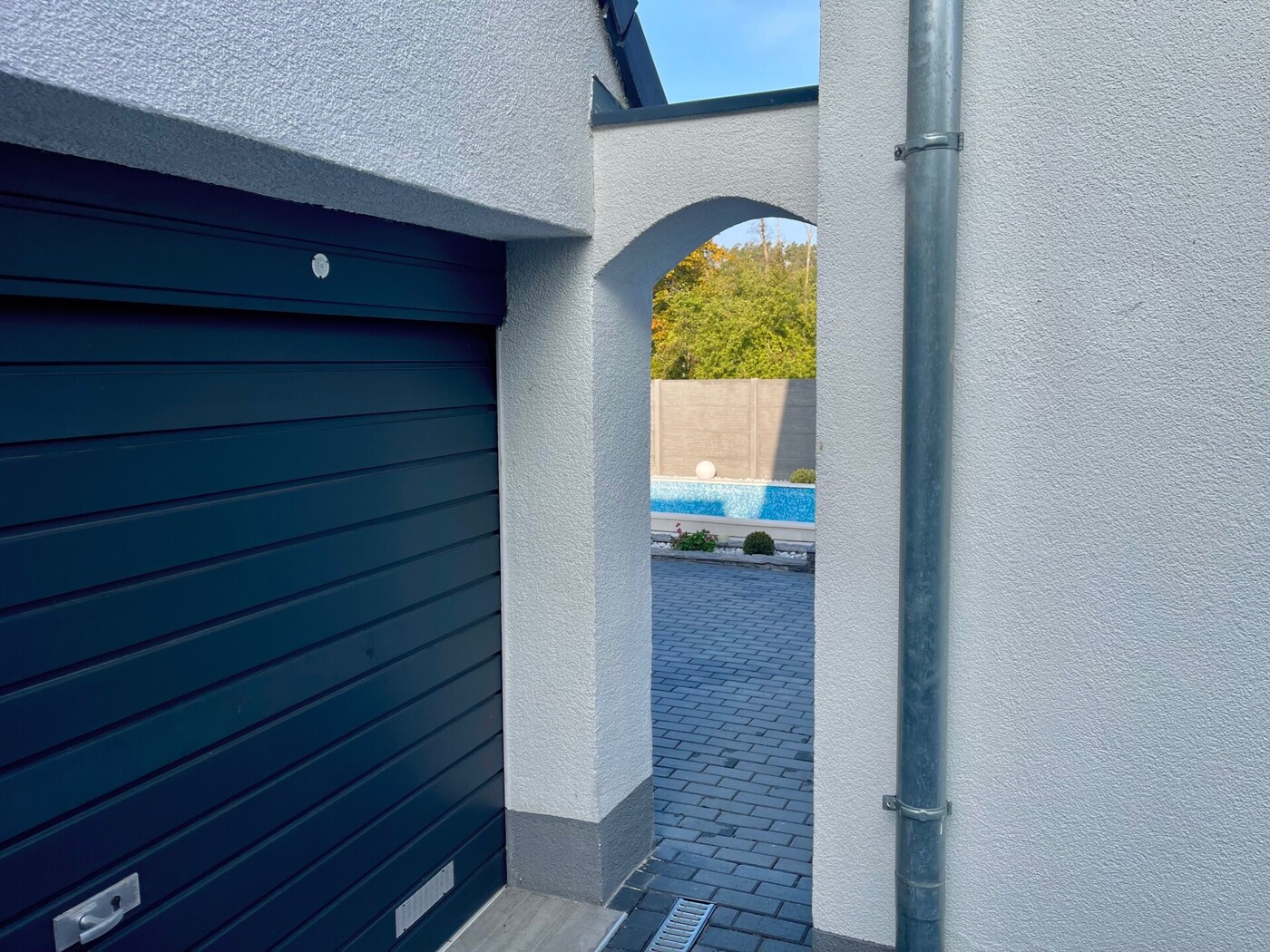 Durchgang zur Terrasse