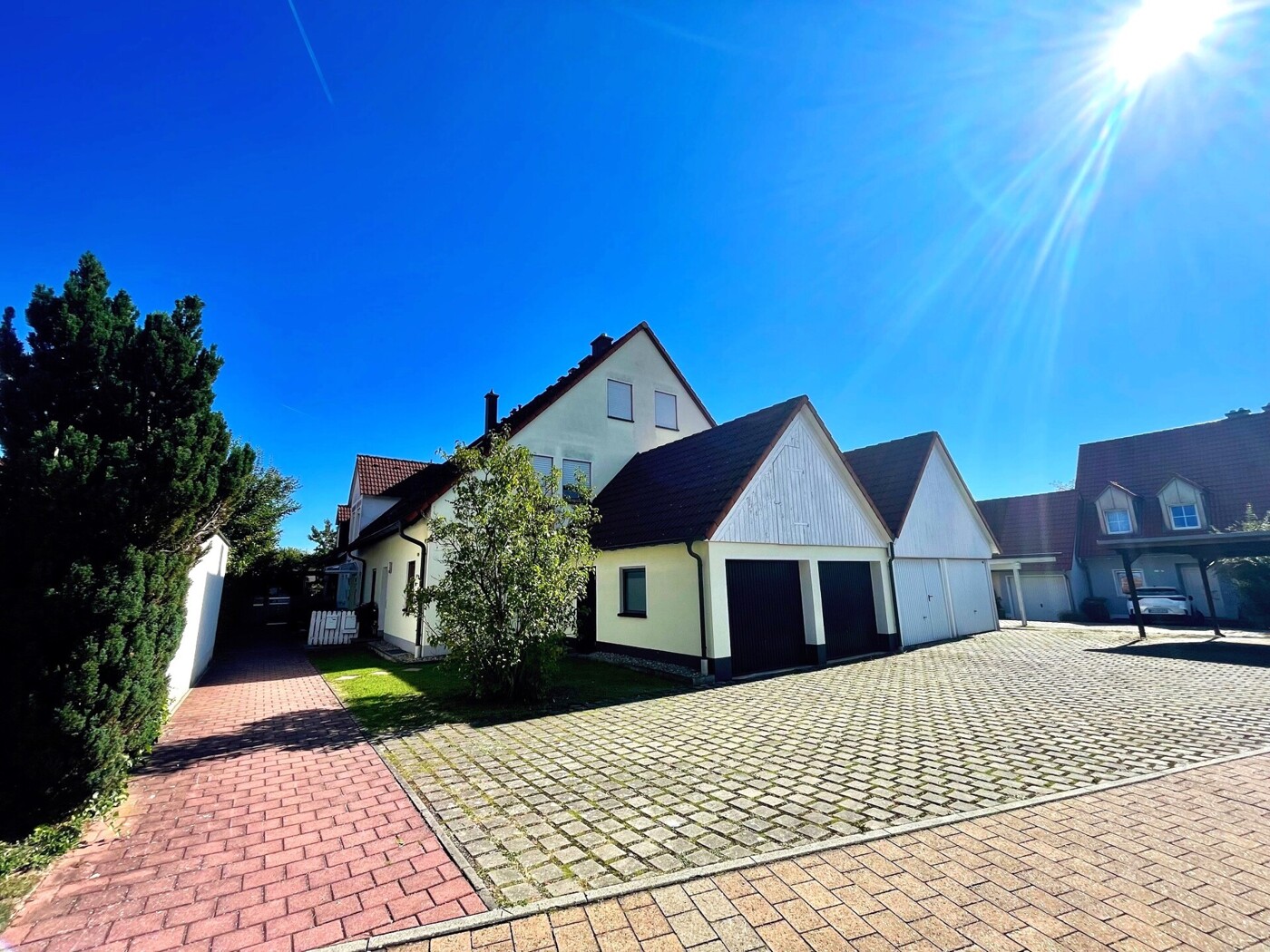 Weg zum Haus
