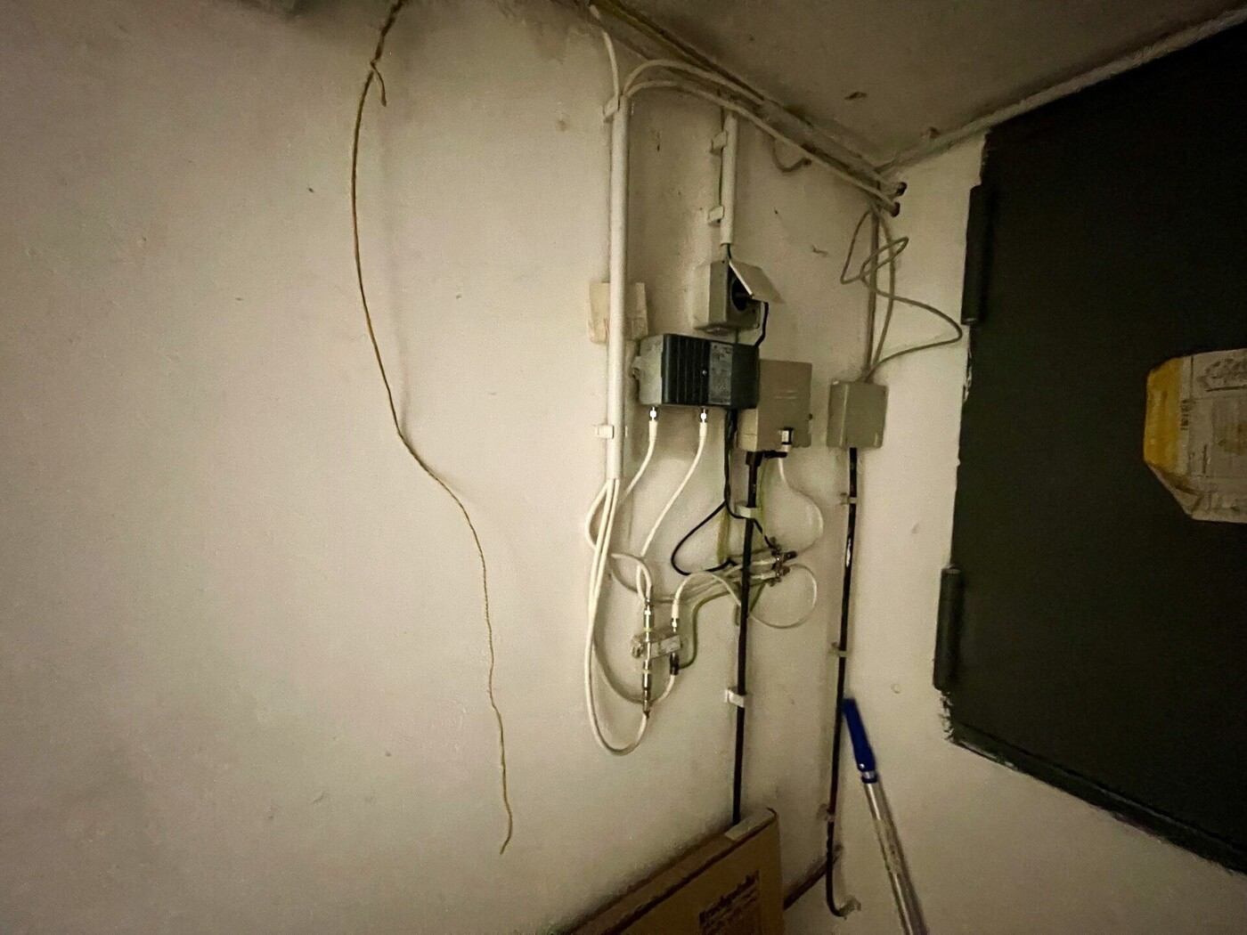 Anschlüsse im Keller