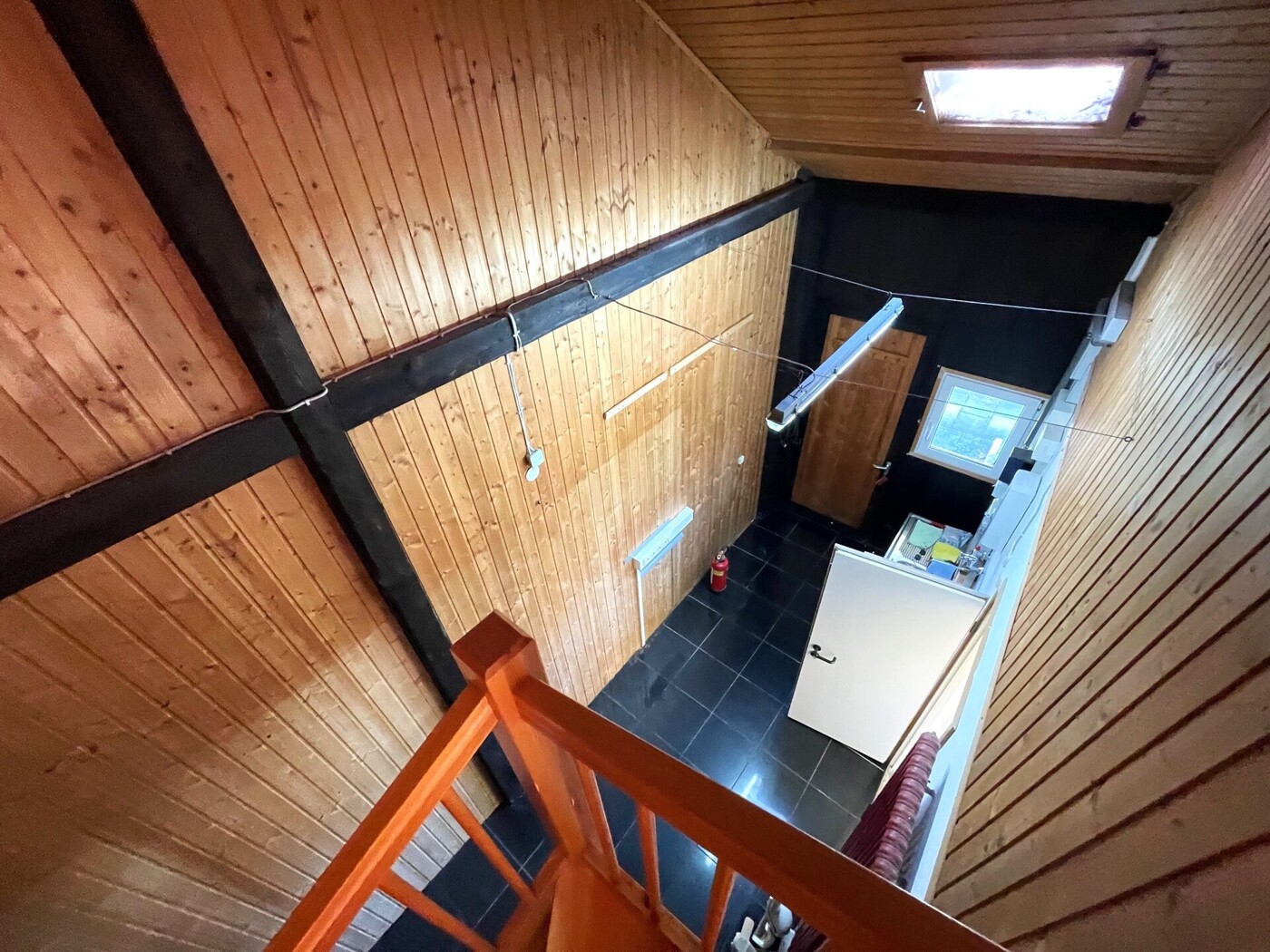 Blick von der Treppe zum DG