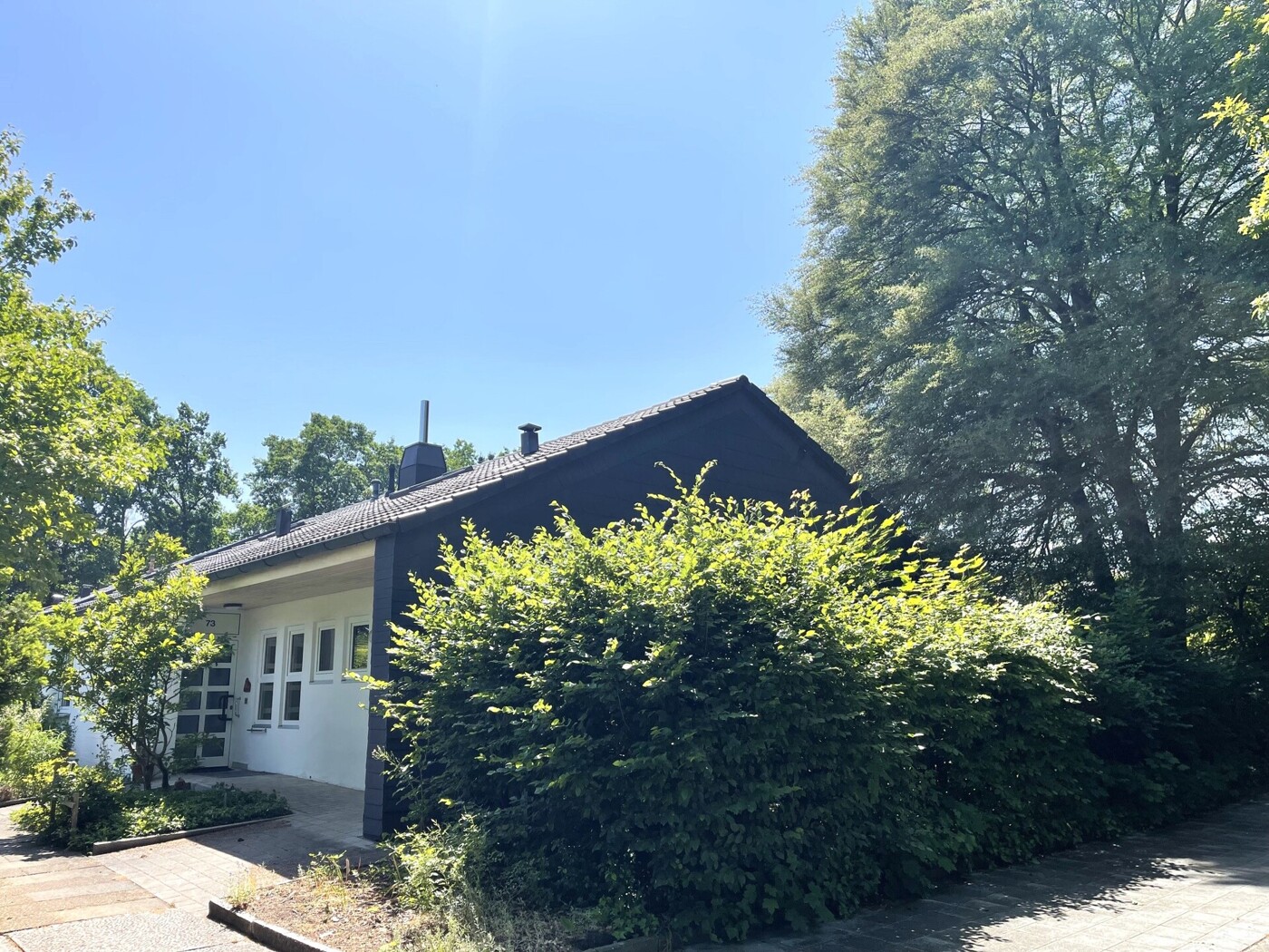 Hausansicht von der Straße