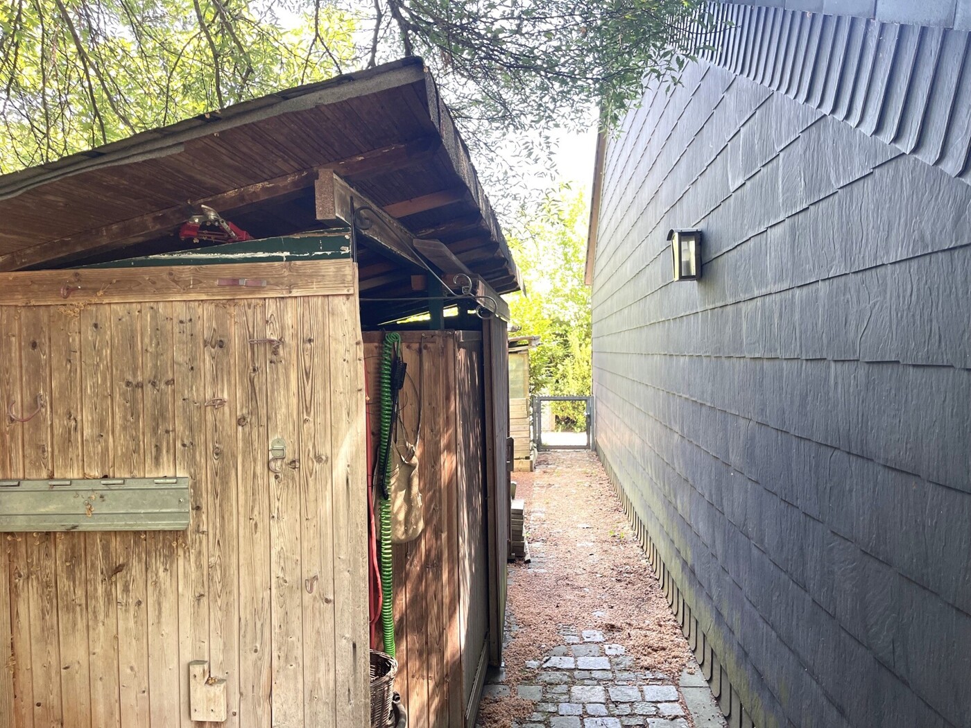 Durchgang zum Garten - hinten