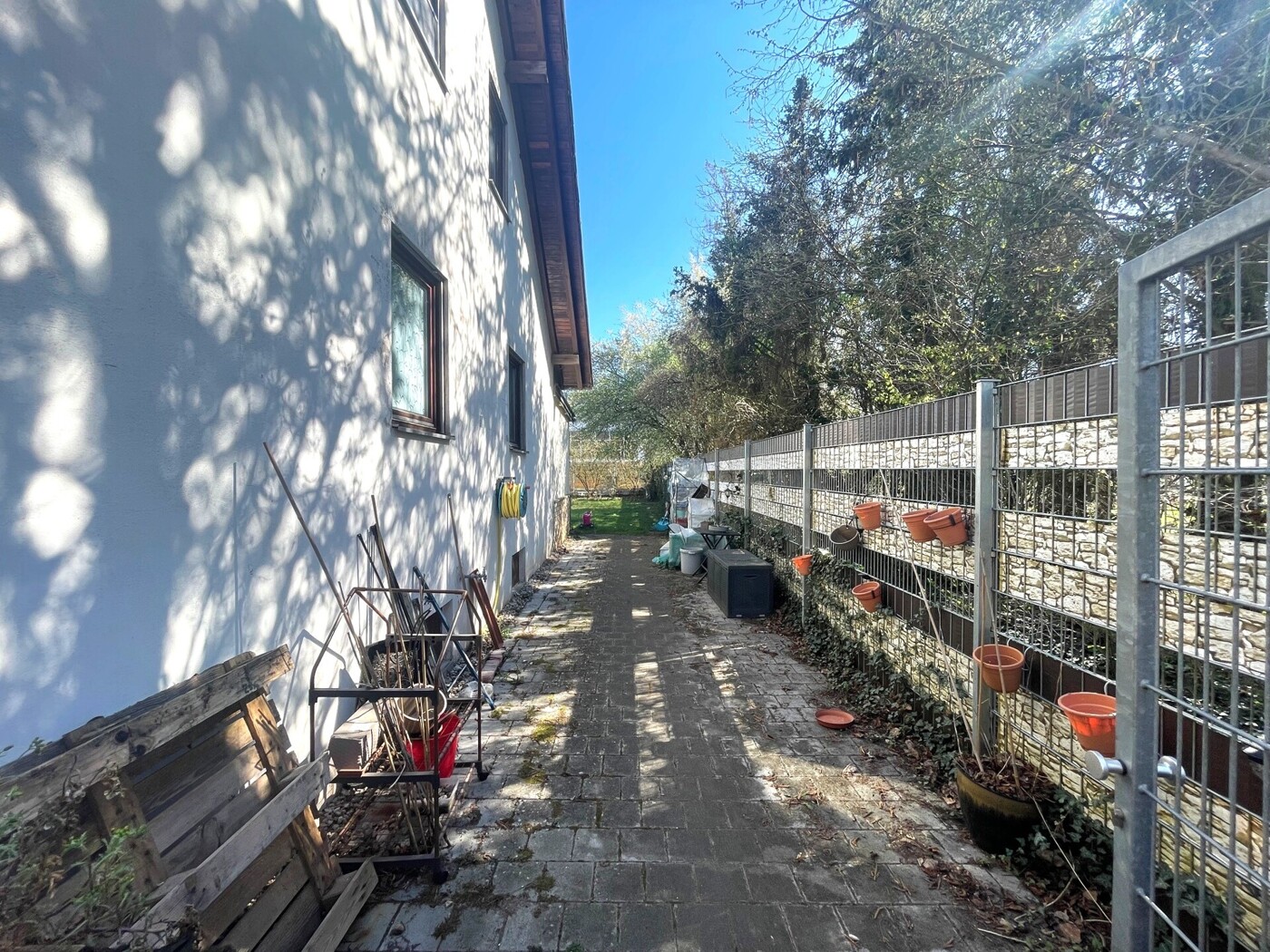 Weg zum Garten