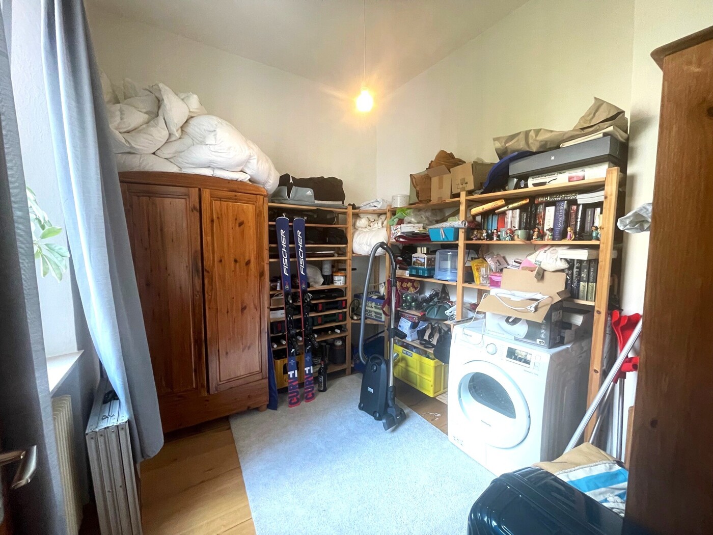 Ankleide oder Arbeitszimmer