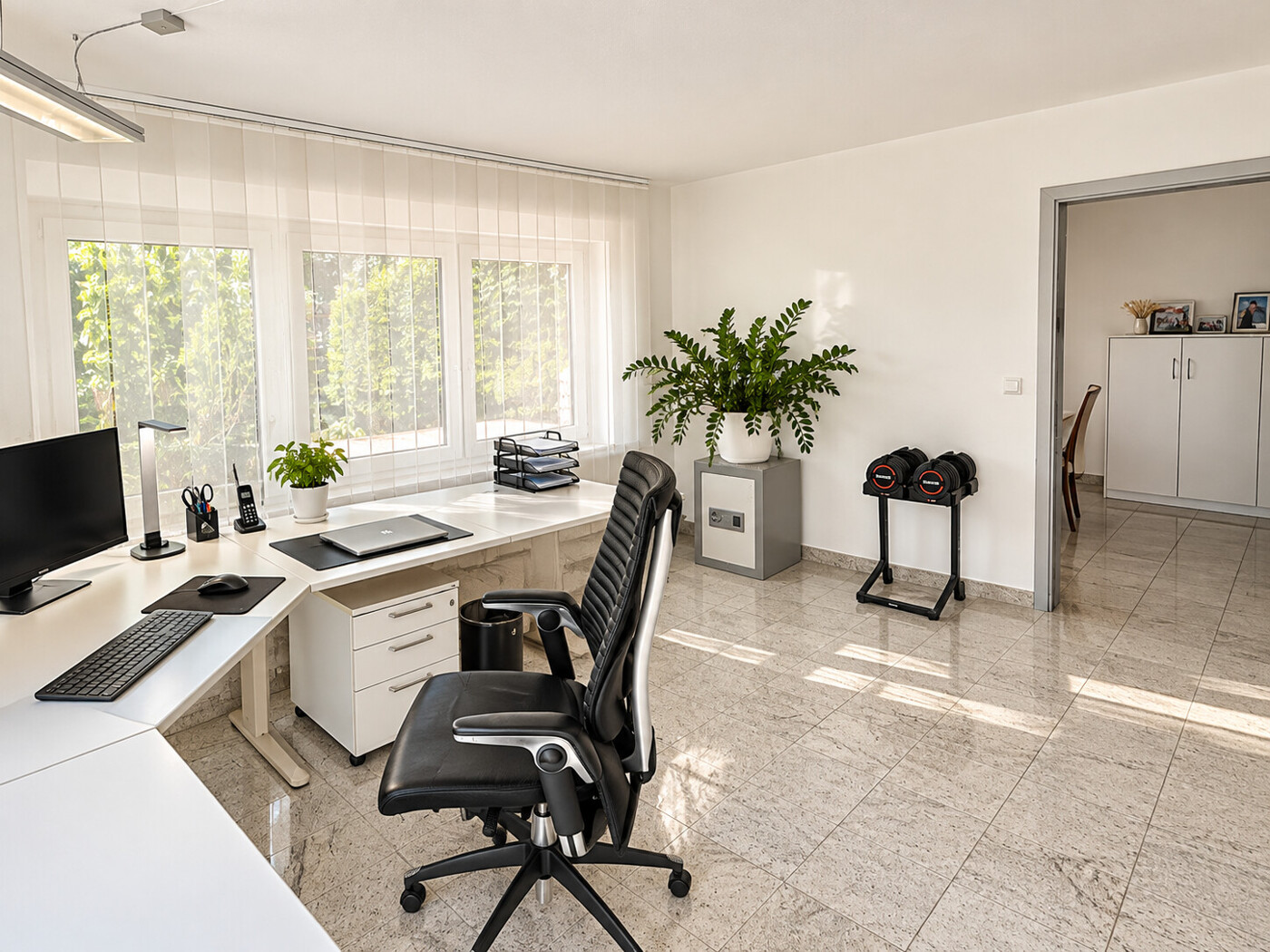 2 Zimmer ELW als Büro 2