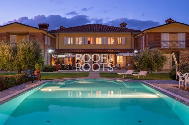 Prestigiosa Villa di Lusso in Vendita a Montecarlo, Lucca