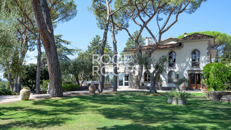 Encanto de época con vistas al lago