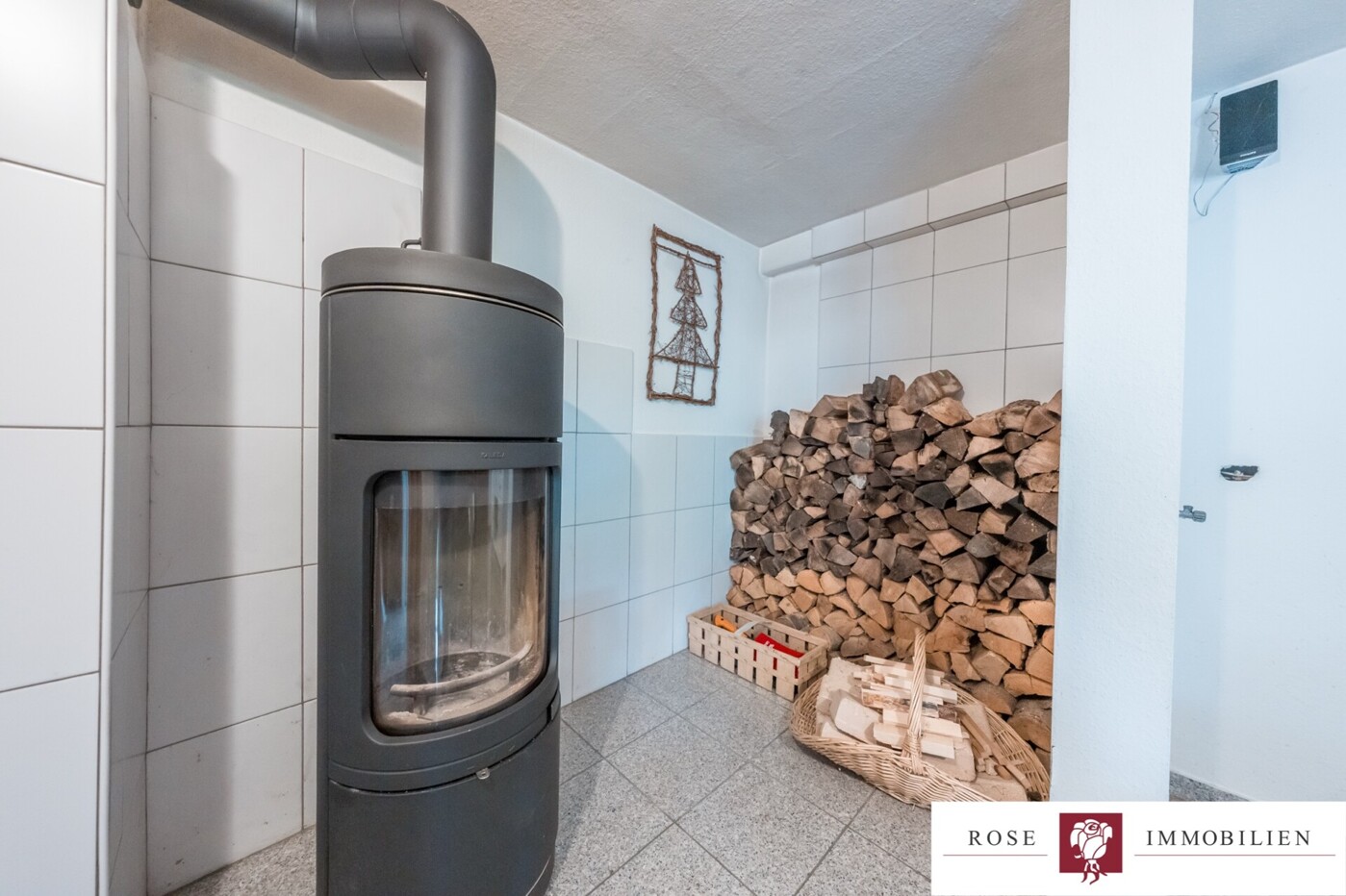 Esszimmer-Schwedenofen-UG