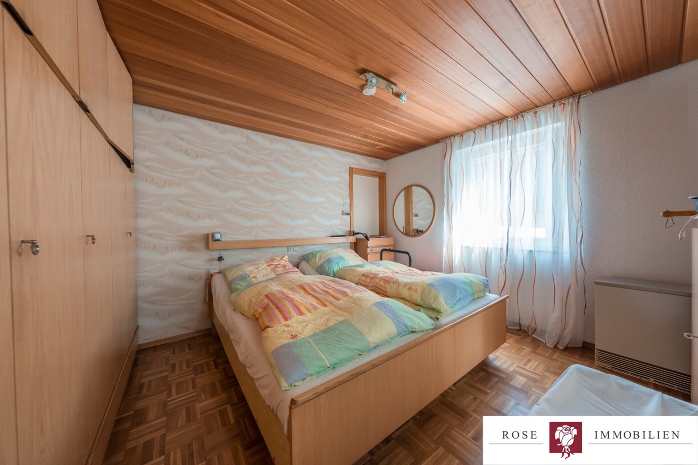 Schlafzimmer EG Bild 1
