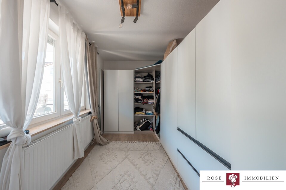 Kinderzimmer - Ankleide - Büro - Bild 1