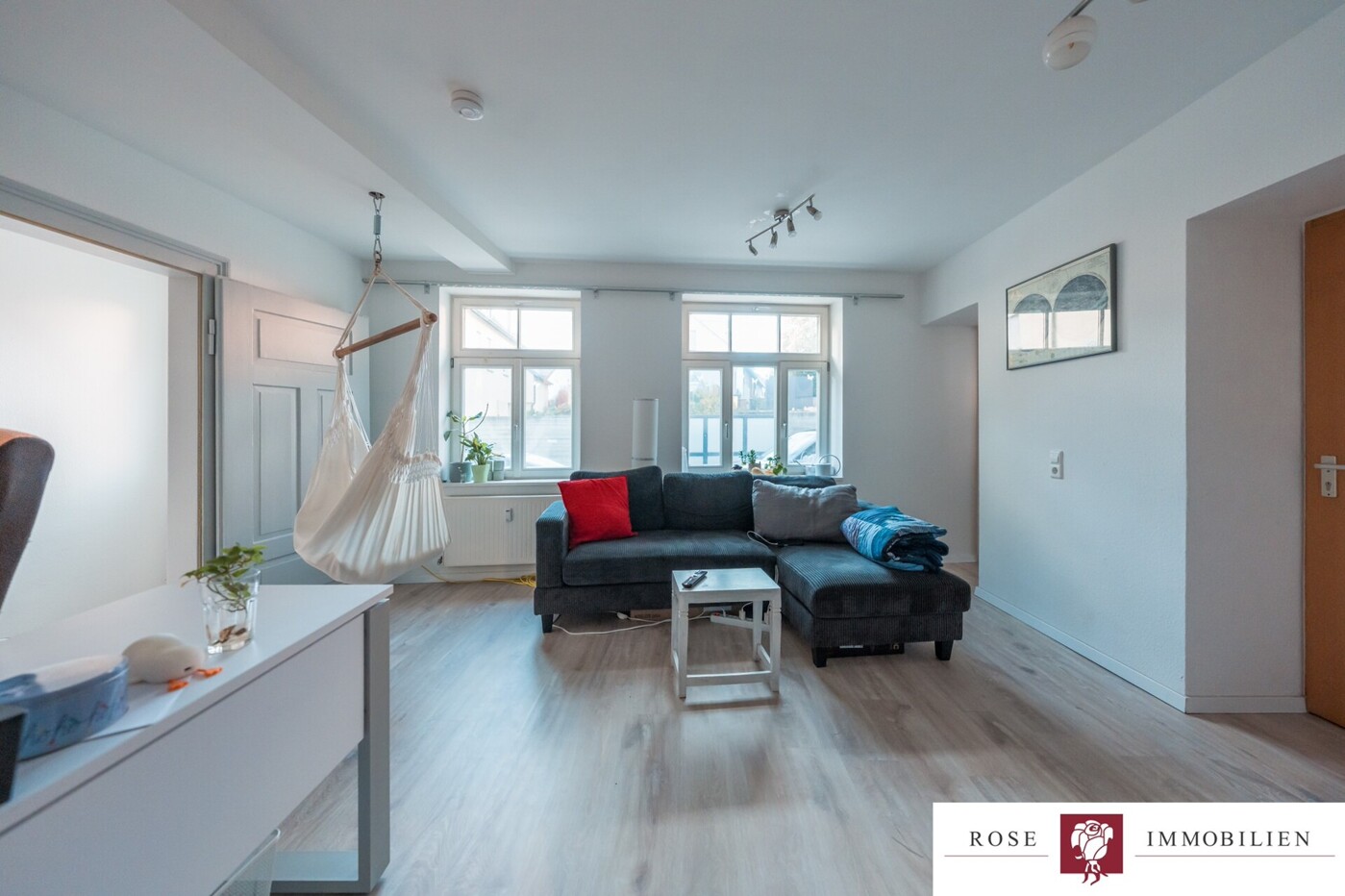 Wohnzimmer Bild 1
