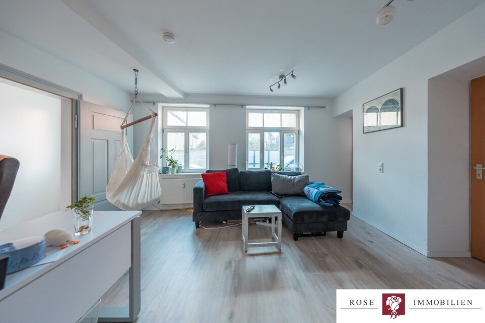 Wohnzimmer Bild 1