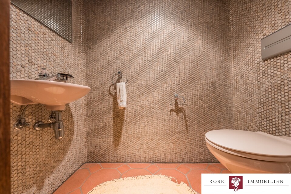 separates WC UG