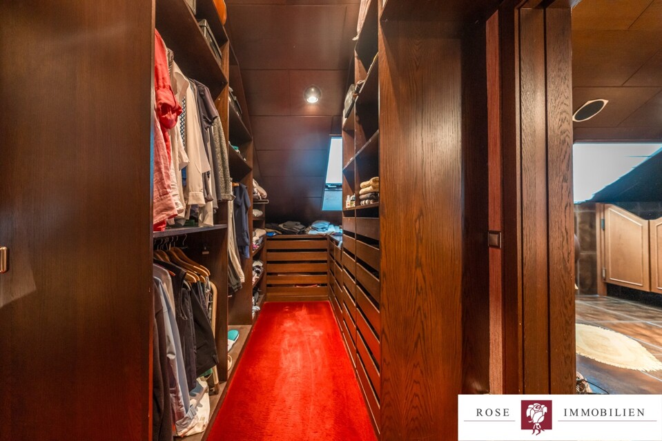 begehbarer Kleiderschrank