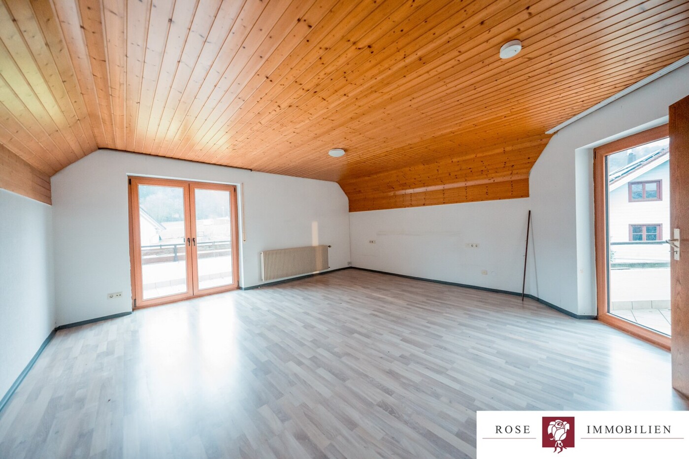 Schlafzimmer DG Bild 2